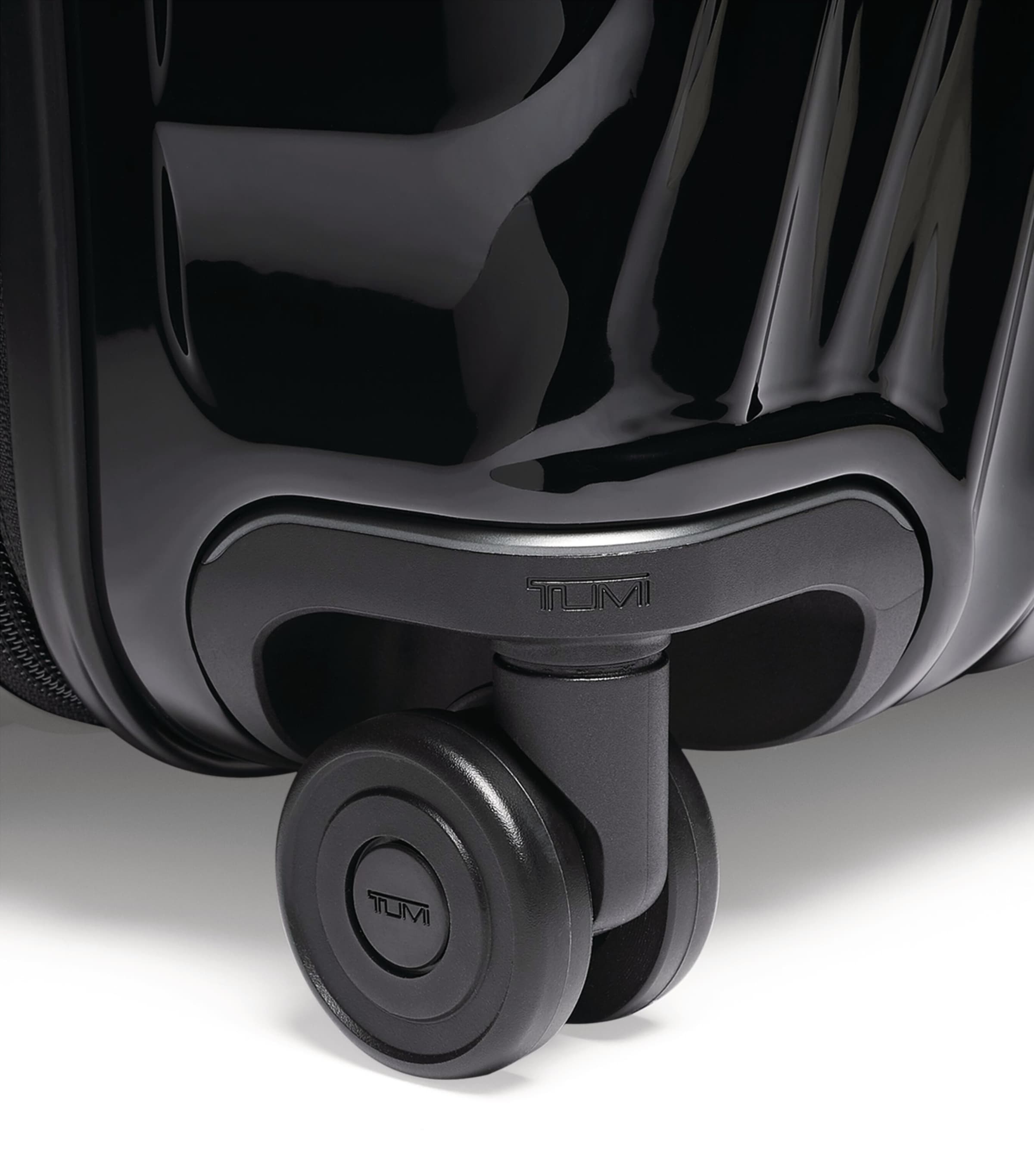 19 Degree Cabin Suitcase (55cm) BLACK 1041 Image 5