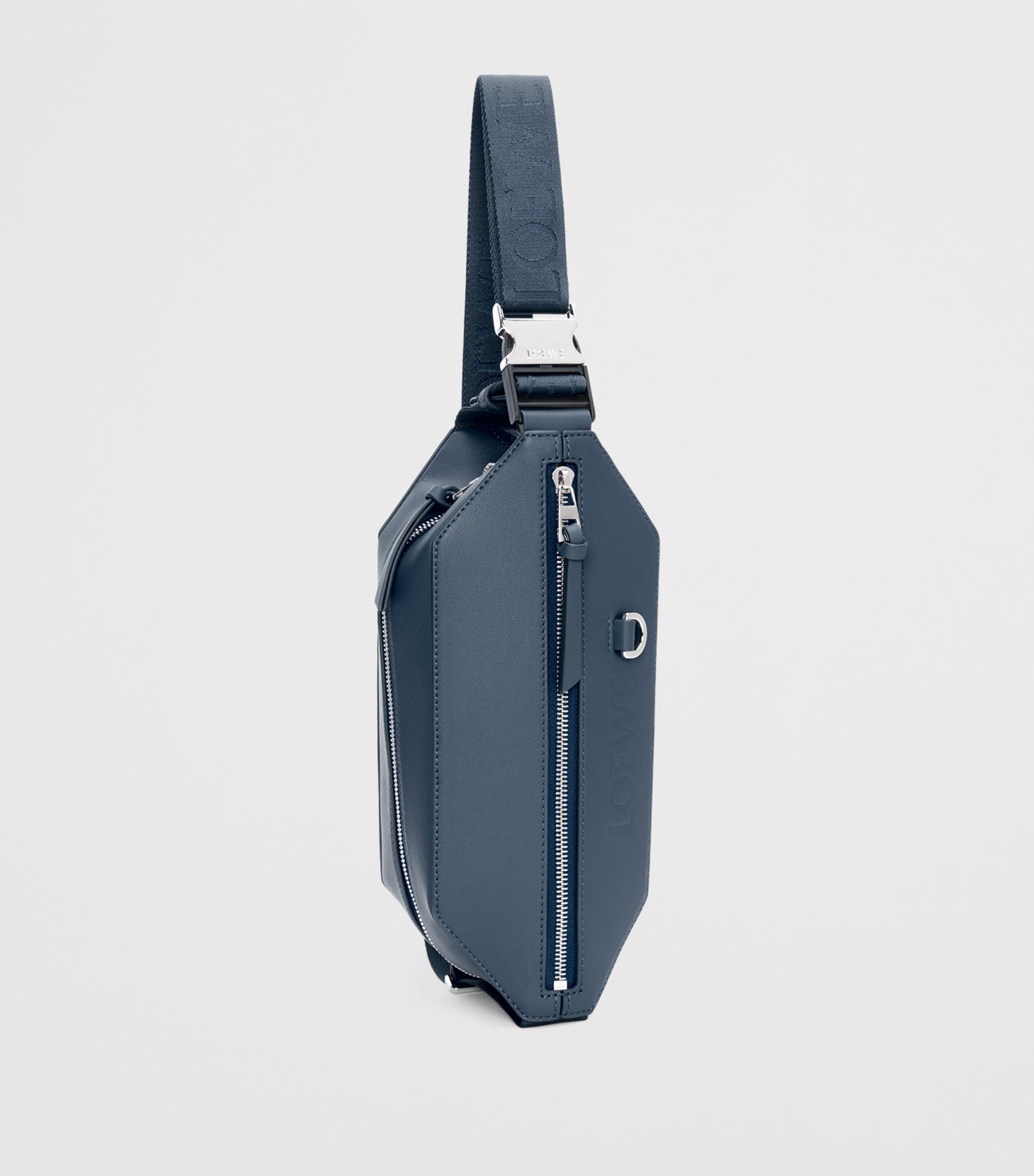 Leather Convertible Belt Bag INDIGO DYE Image 4