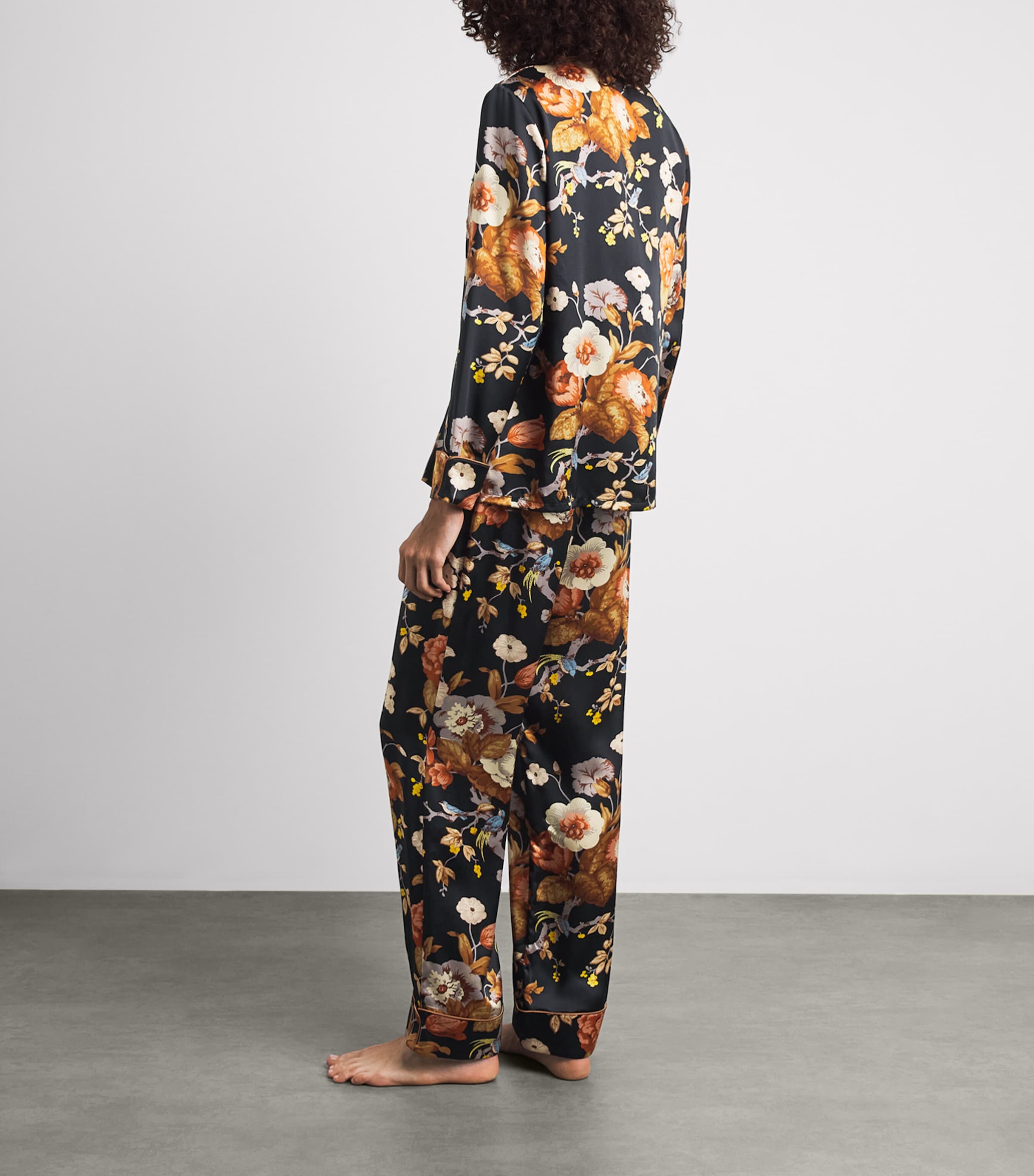 Olivia von Halle Womens Silk Floral Lila Evora Pyjama Set Evora Image 4
