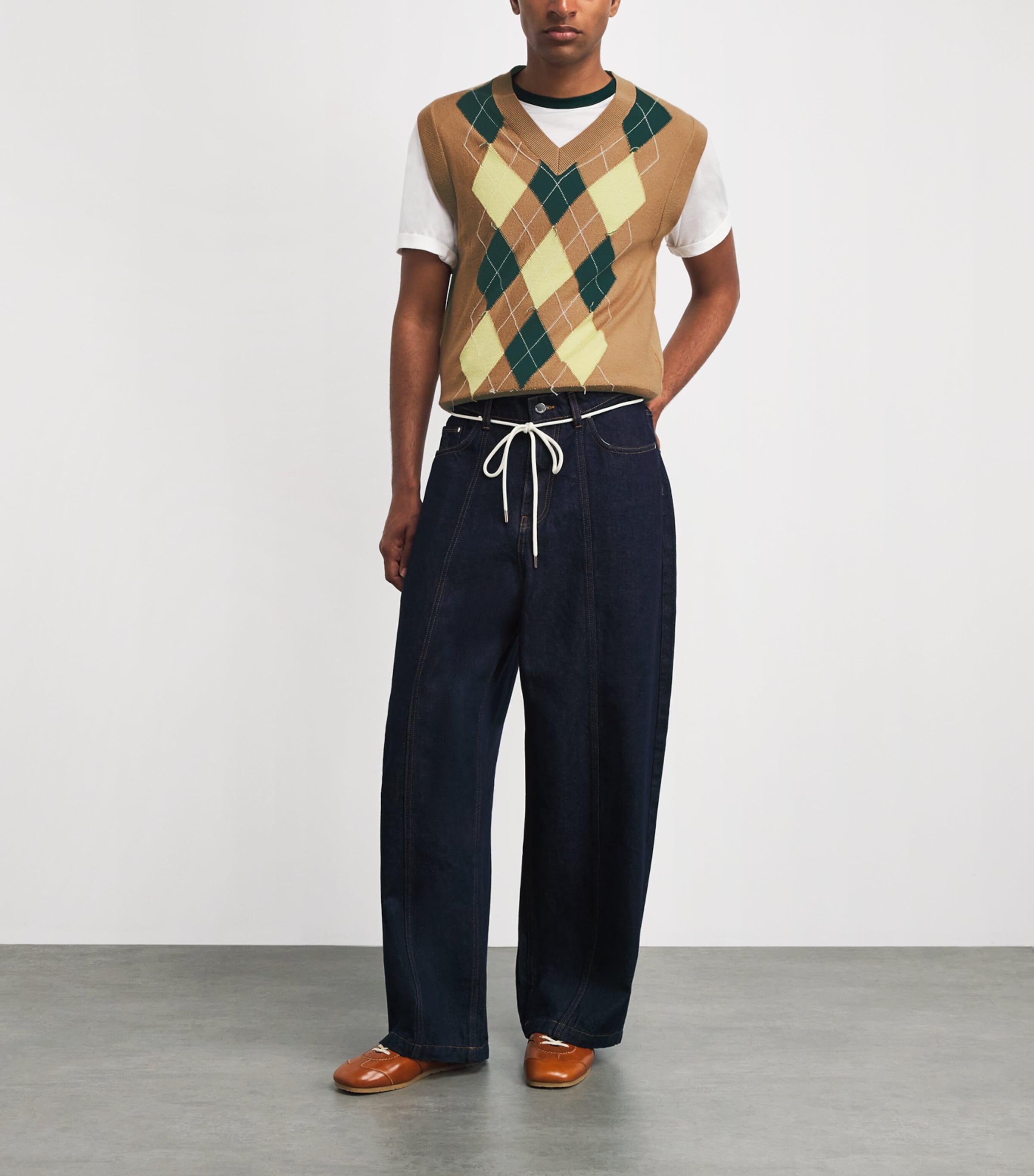 AMI Paris Mens Wool-Cotton Argyle Sweater Vest Camel/jaun/vert Image 2