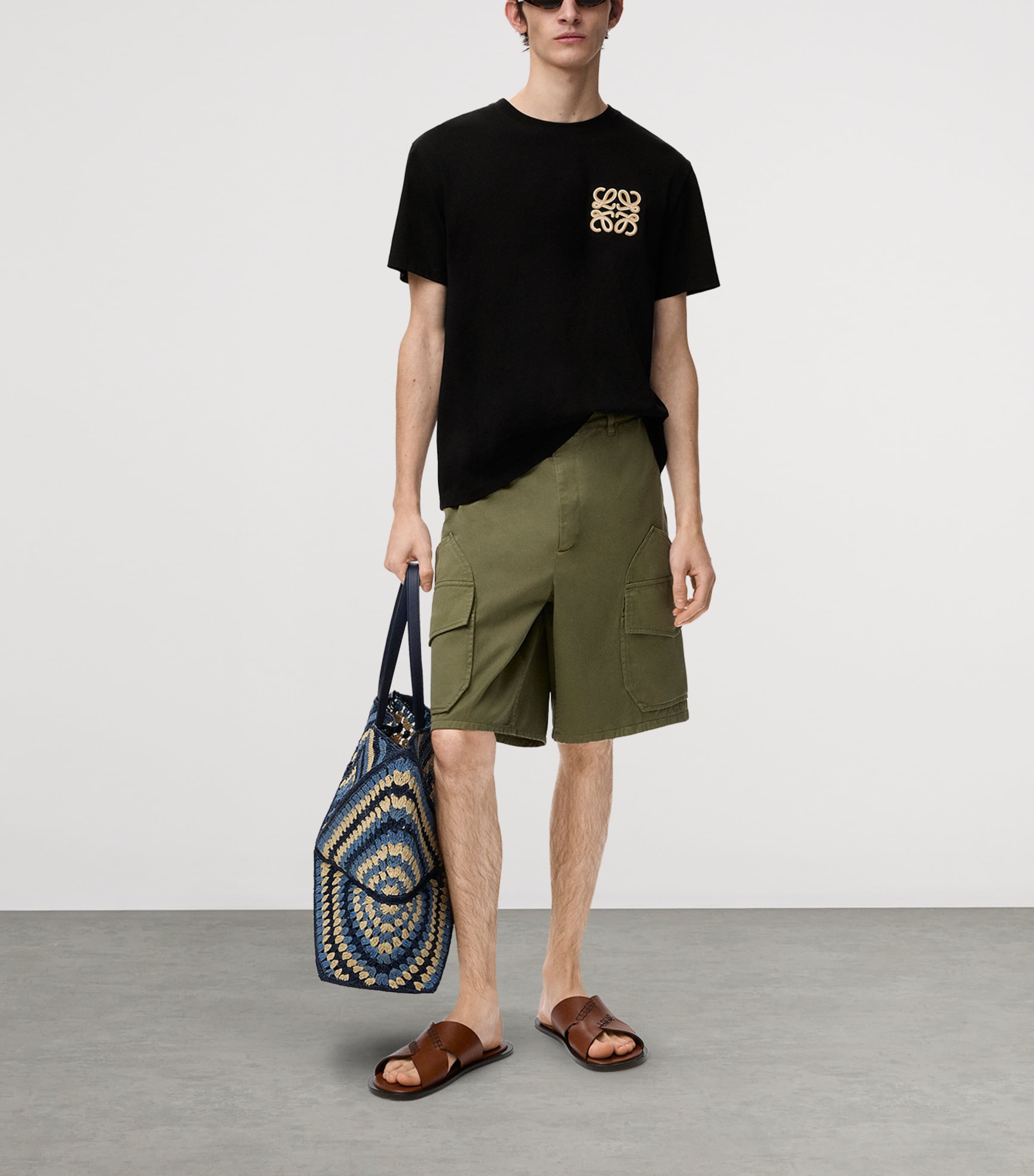 LOEWE Mens x Paula's Ibiza Anagram Relaxed T-Shirt Black Image 2
