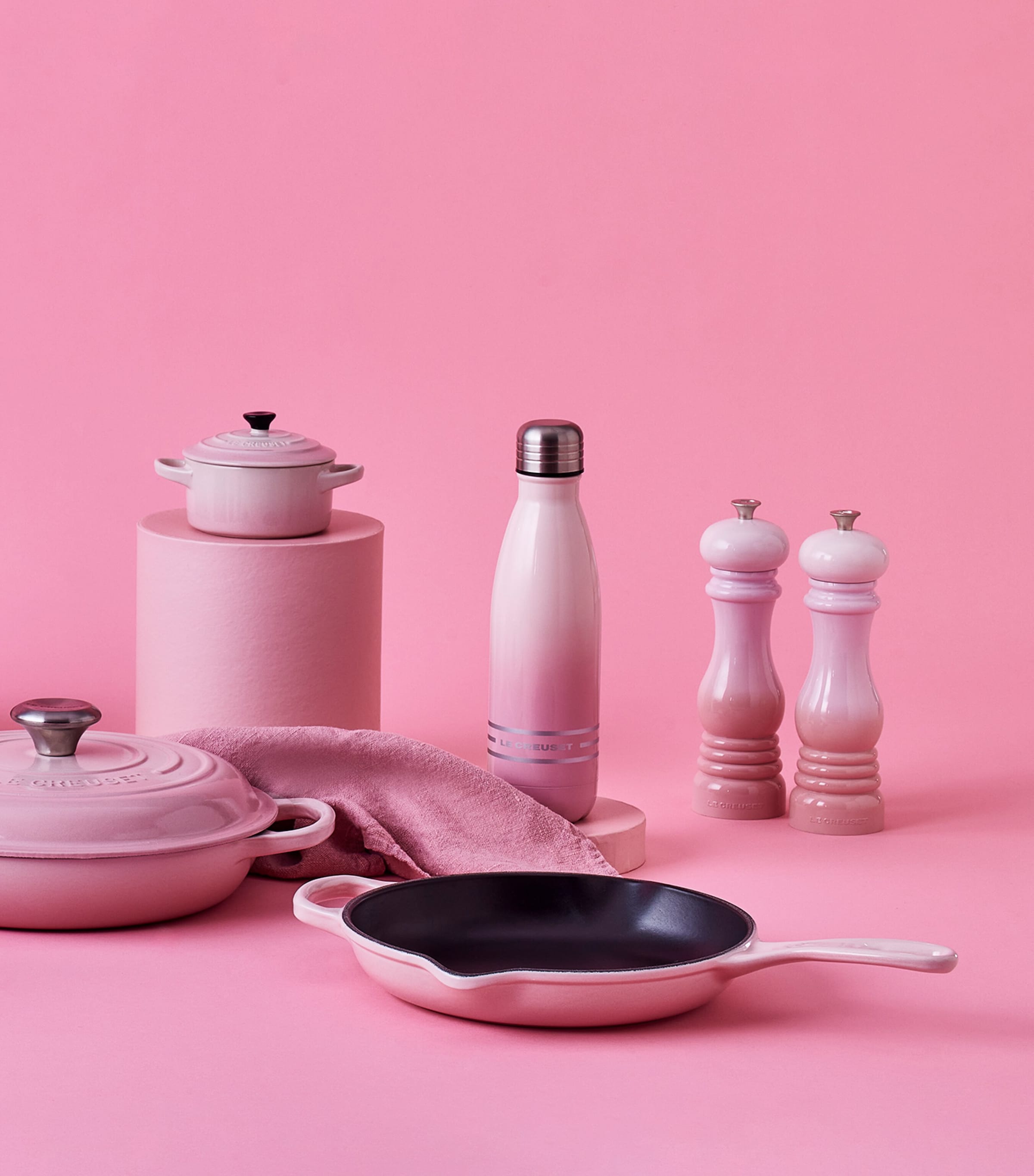 Le Creuset Classic Salt Mill Shell Pink Image 3
