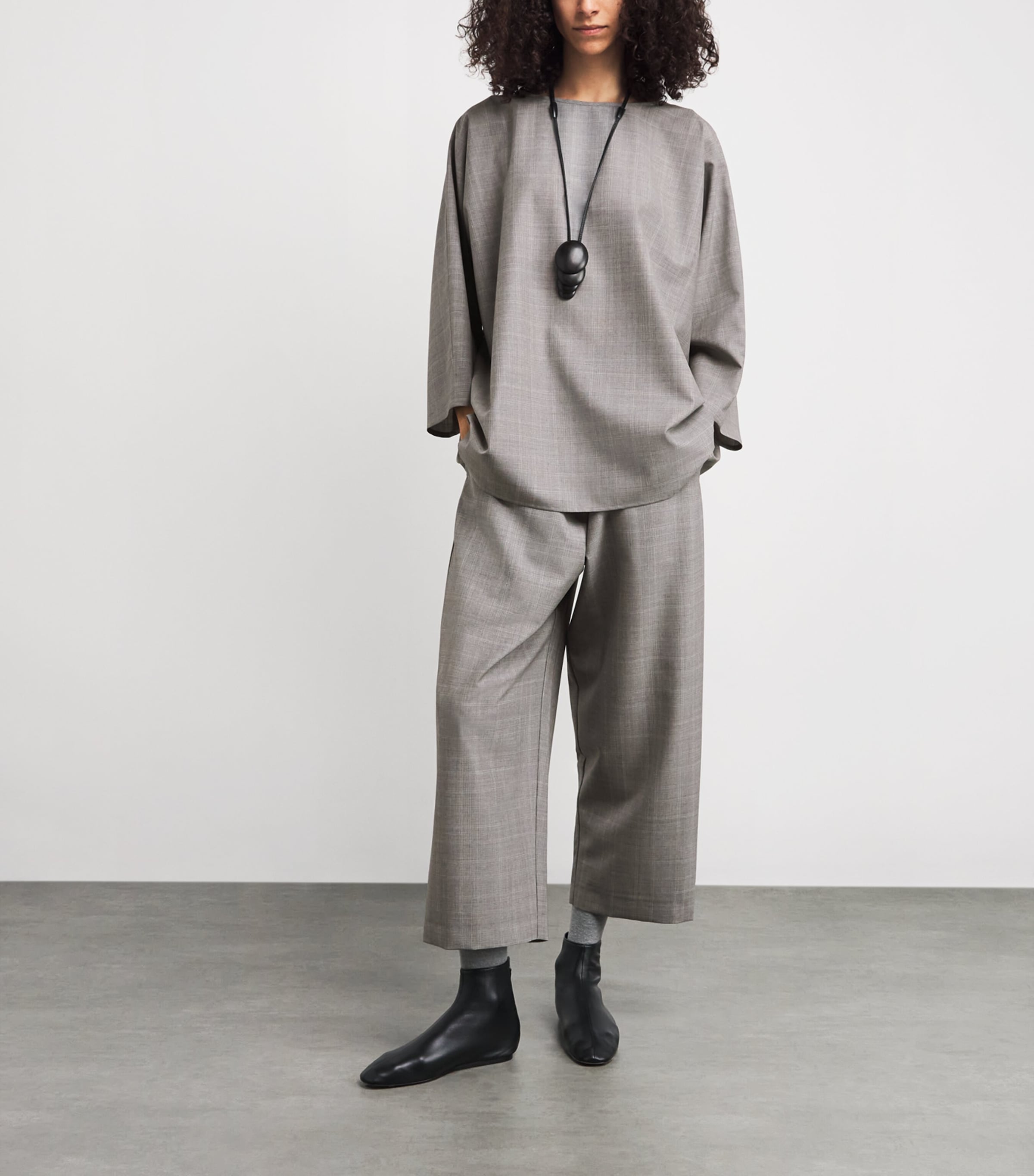 Virgin Wool Boat-Neck Blouse GREY Image 2