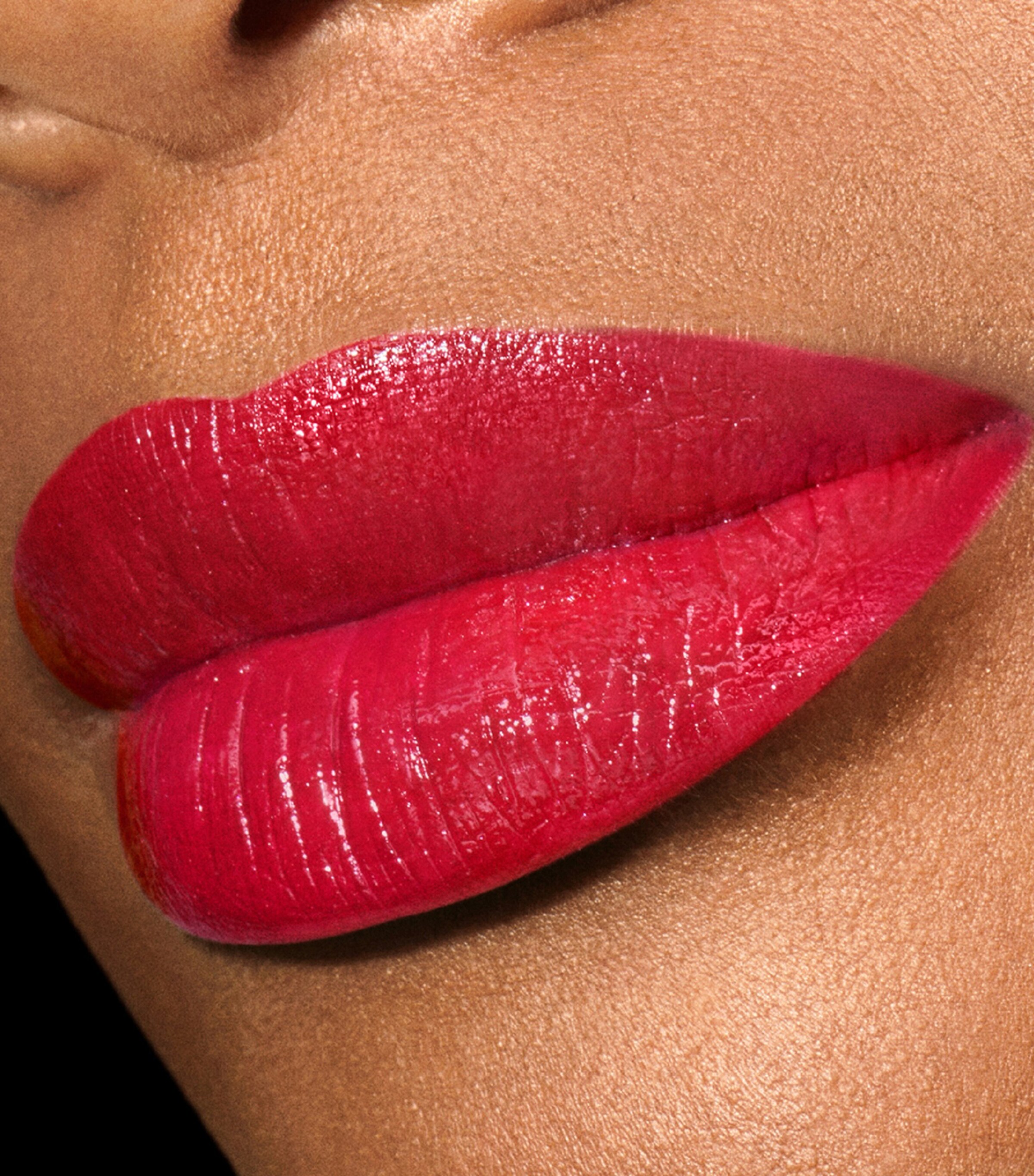 Re-Nutriv The Diamond Serum Lipstick 220 TRAPEZA Image 3