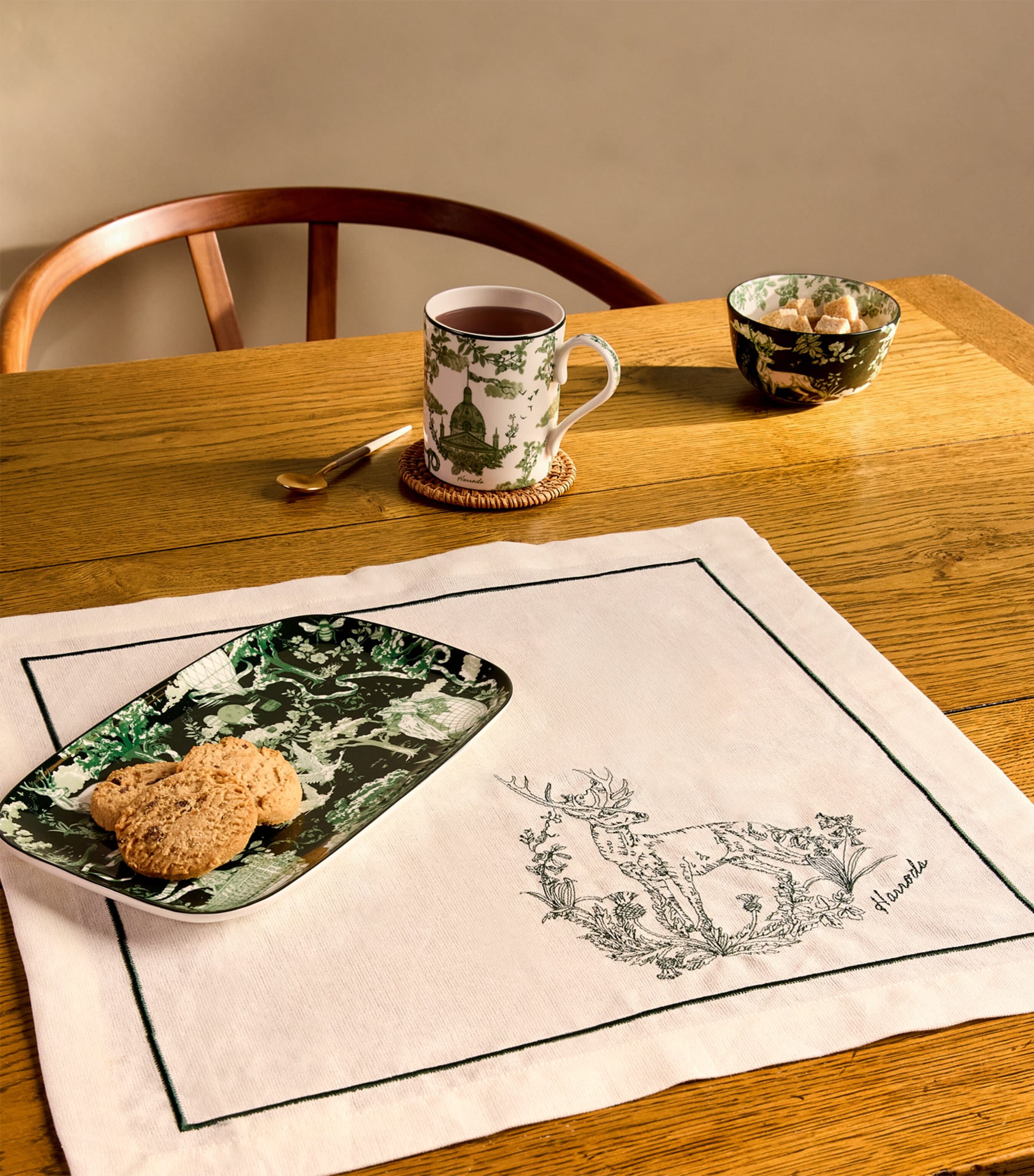 Bone China Toile Mug (300ml) GREEN Image 3