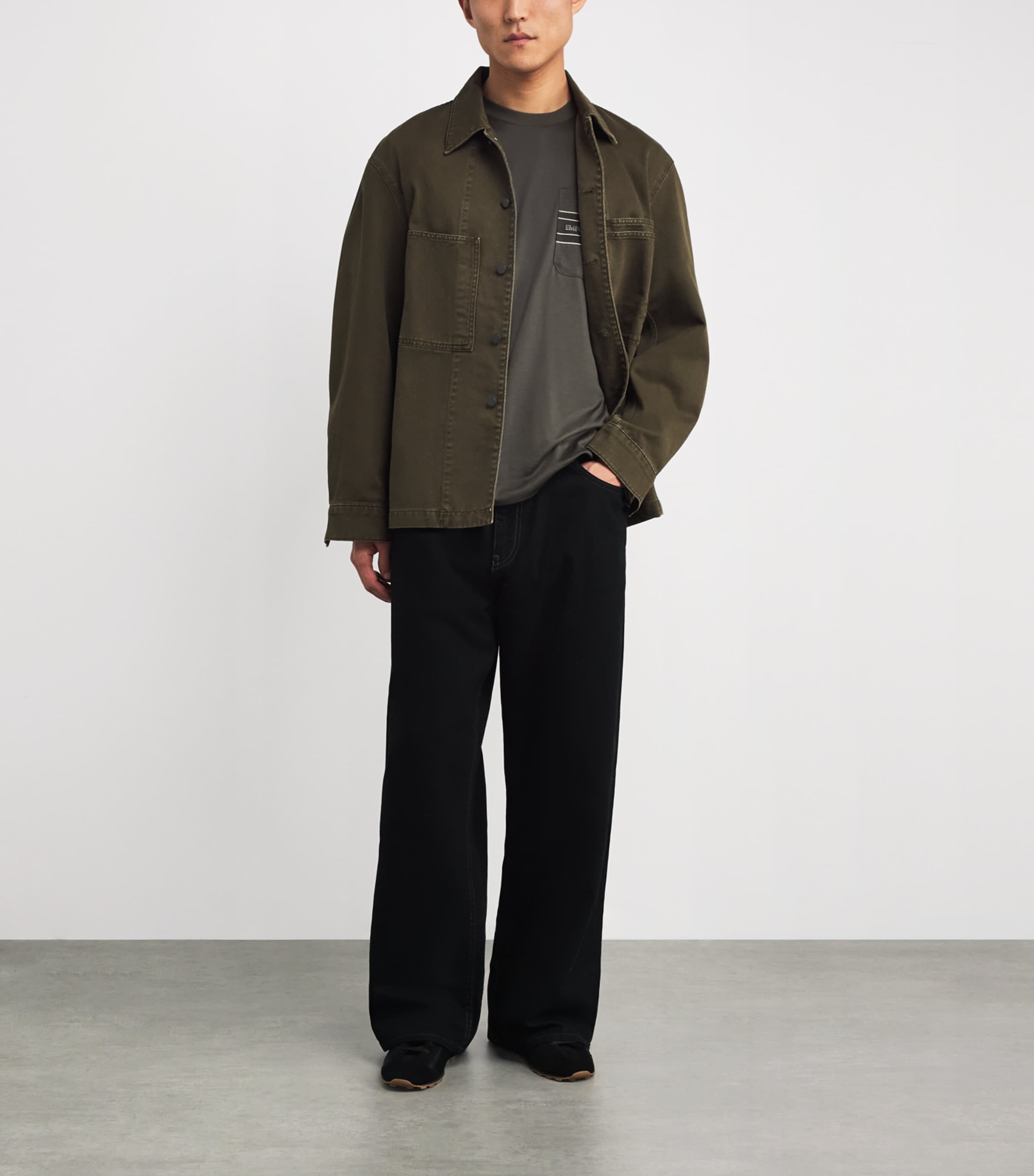 Milano Logo Pocket T-Shirt U8120 Image 2