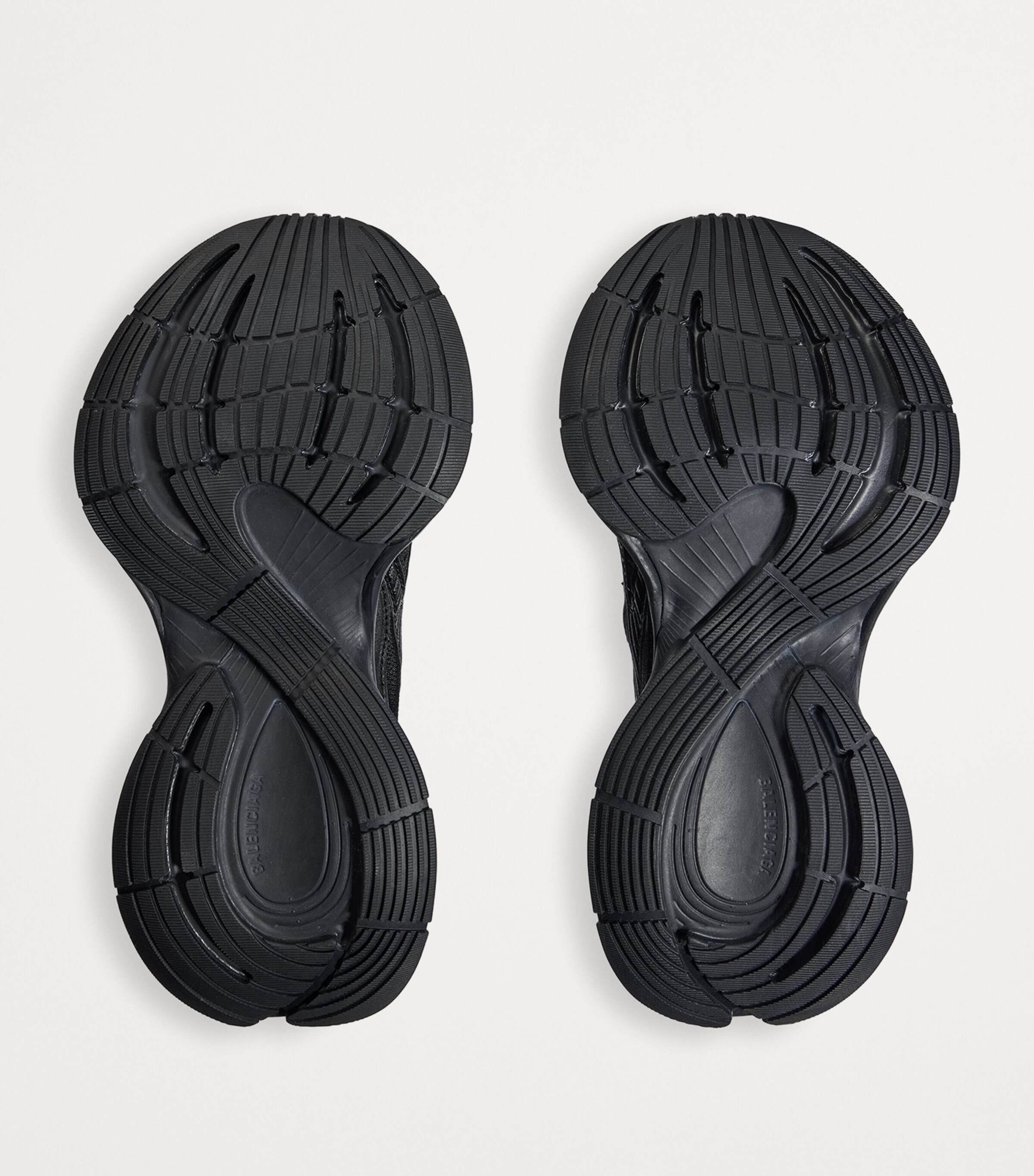 Balenciaga Circuit Low-Top Sneakers Image 8