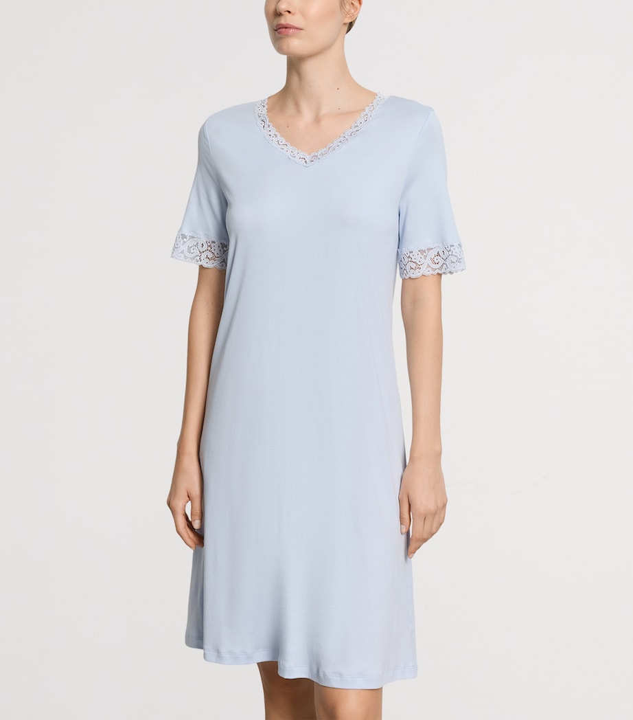 Hanro Womens Cotton Lace-Trim Moments Nightdress Blue Dove Image 2