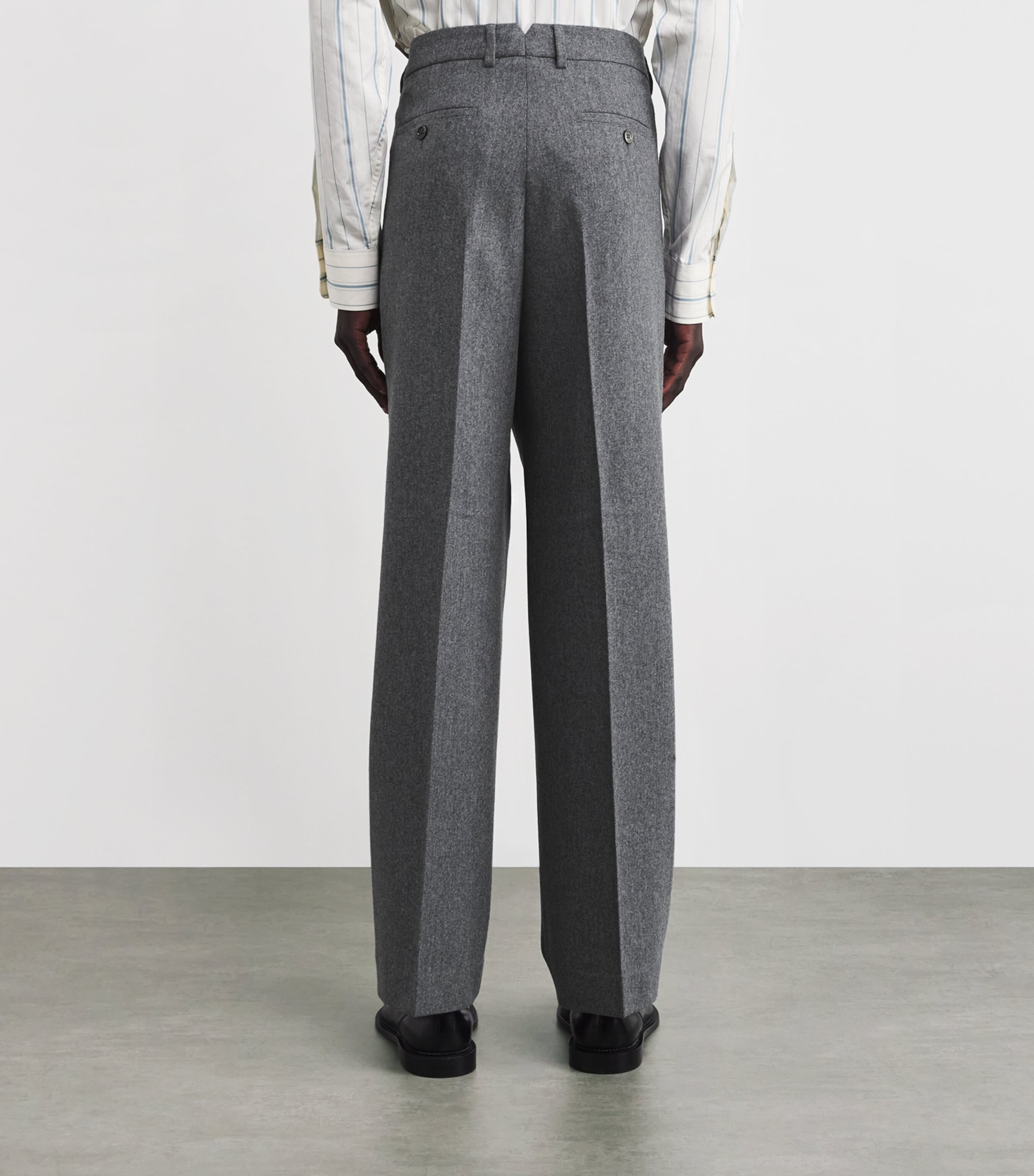 AMI Paris Mens Virgin Wool Wide-Leg Trousers Gris Image 4