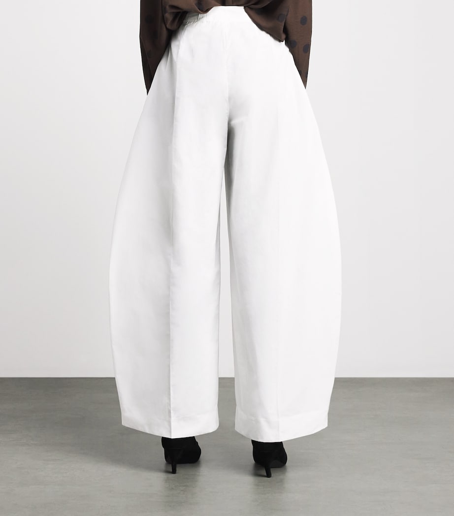 Jacquemus Womens Barrel Ovalo Trousers White Image 5