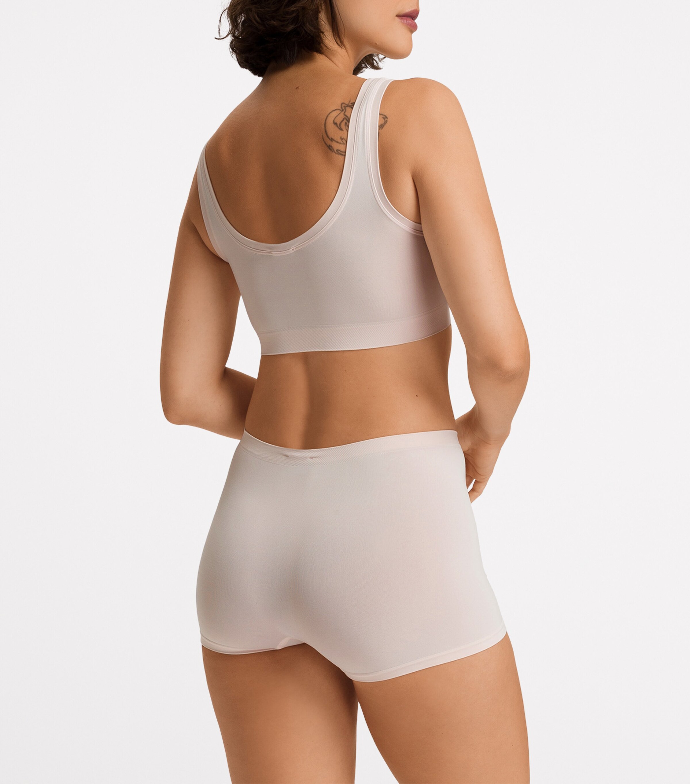 Hanro Touch Feeling Crop Top | Women Clothing | Tops | Crop Tops | Designers | Hanro Hanro Touch Feeling Crop Top | Women Clothing | Tops | Crop Tops | Designers | Hanro