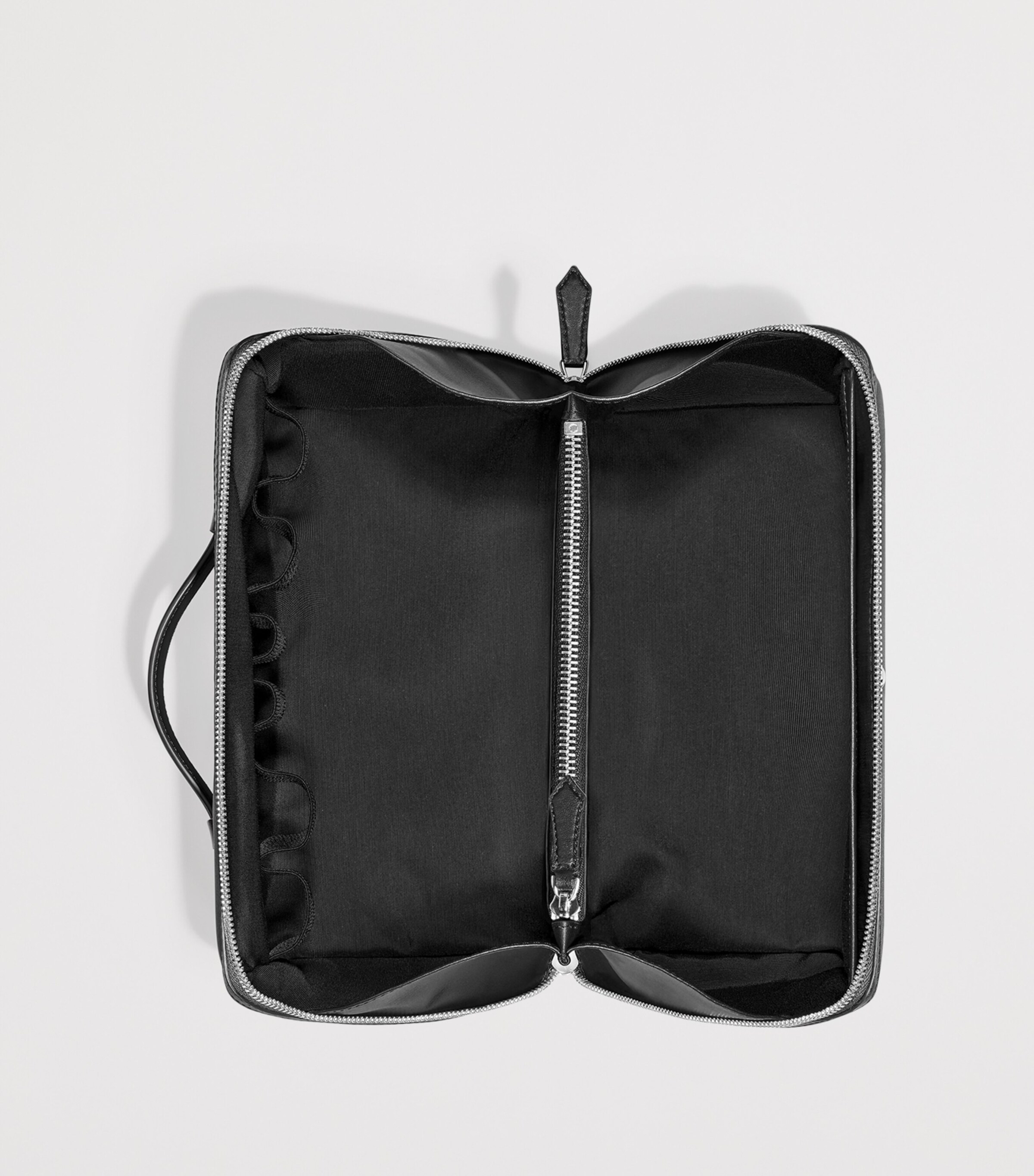 Montblanc Leather-Trim Toiletry Case Black Image 4