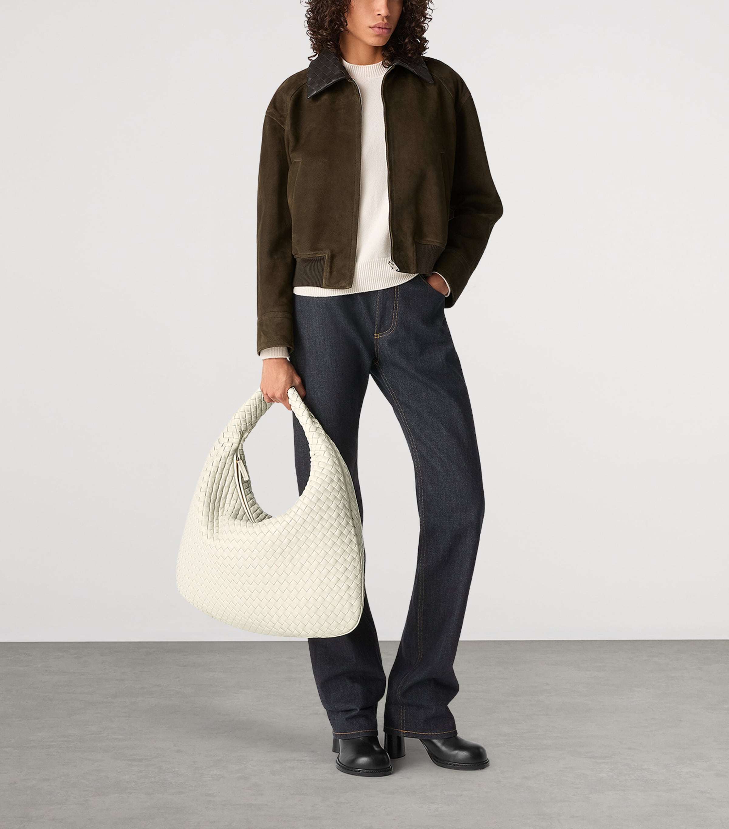 Intrecciato Leather Maxi Veneta Shoulder Bag 9195 Image 4