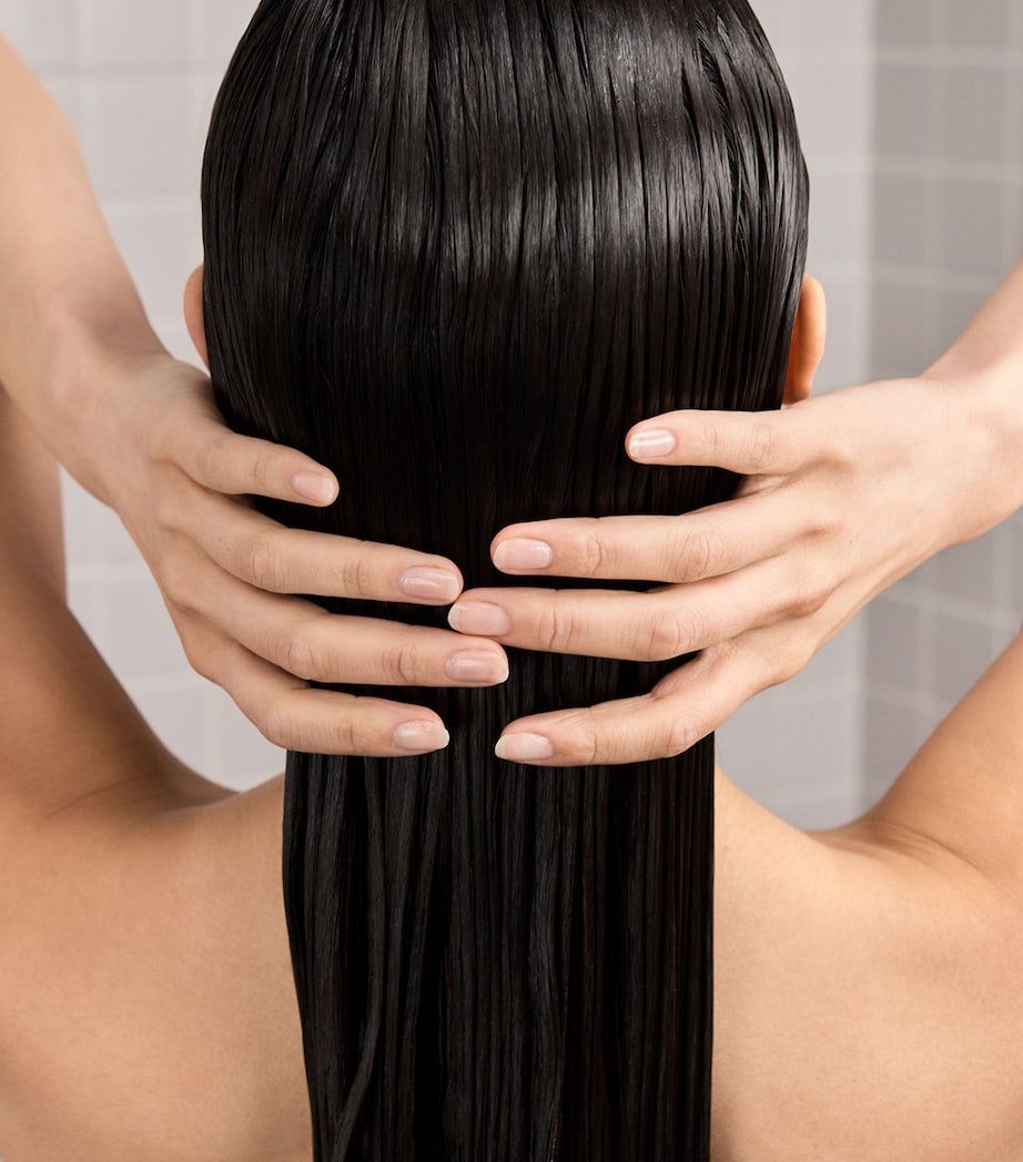 High Shine Gloss Treatment (200ml) NO COLOUR Image 5