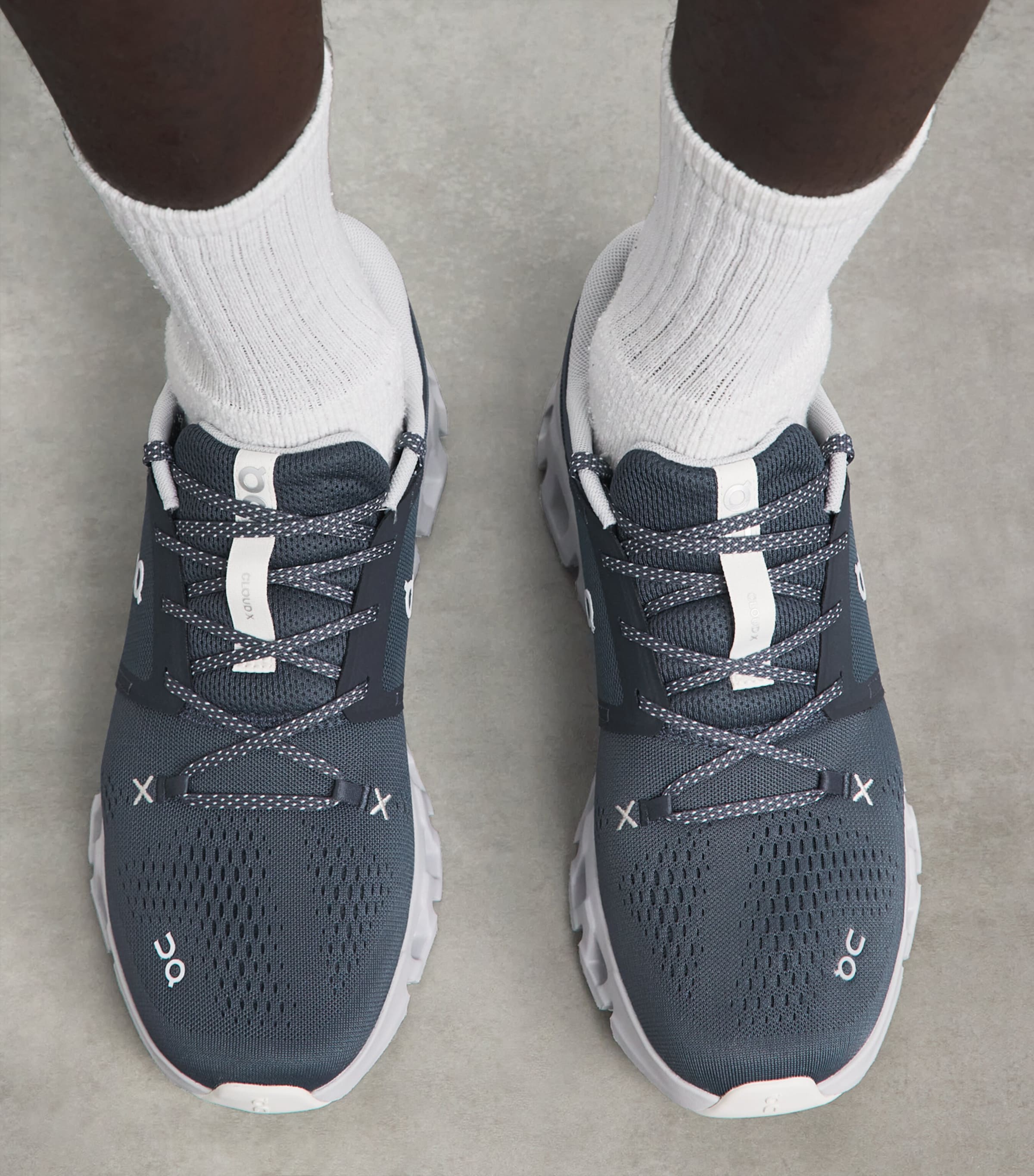 On Mens Cloud X 5 Trainers Navy | Glacier Image 2