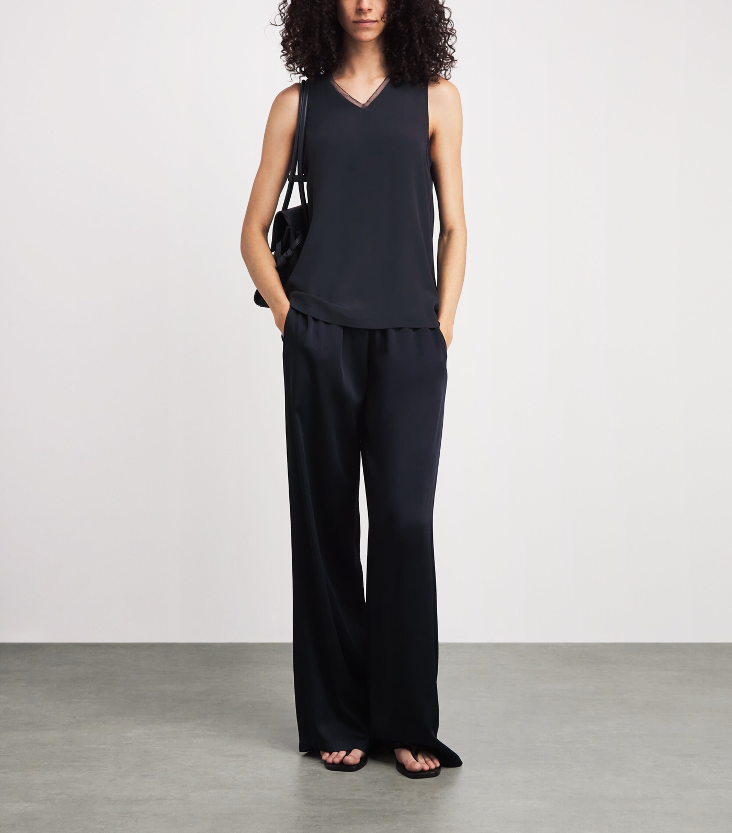 Fabiana Filippi Womens Embellished Crepe Tank Top Blu Notte Image 2