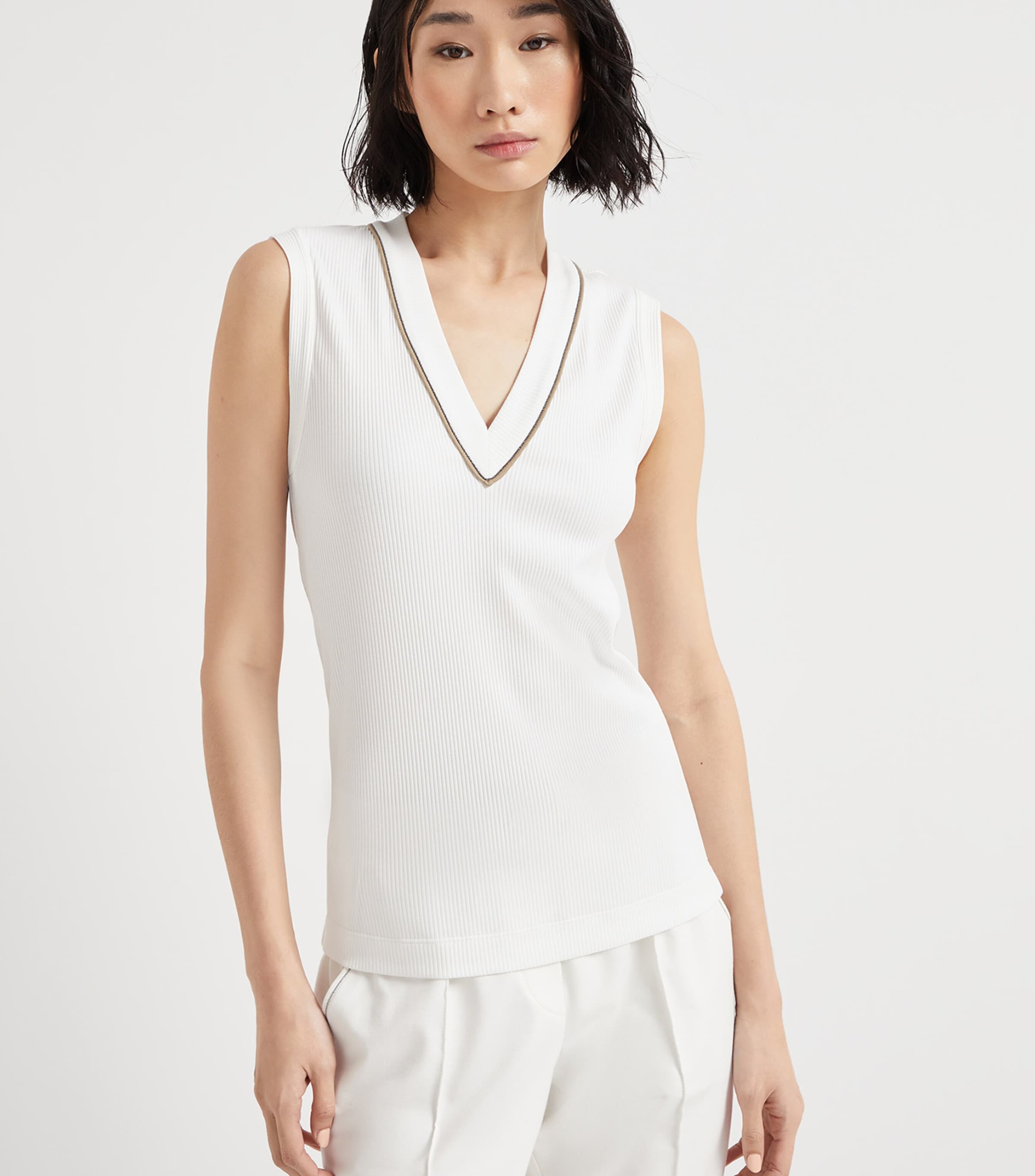 VIP【送料関税込】BRUNELLO CUCINELLI COTTON V-NECKED TOP Brunello Cucinelli Cotton V-Neck T-Shirt | T-Shirts | Harry