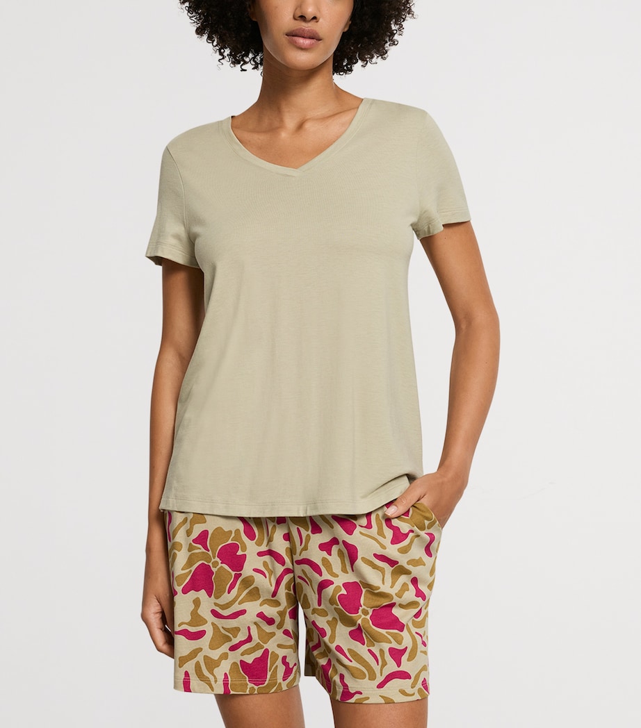 Hanro Womens Stretch-Cotton Sleep & Lounge T-Shirt Olive Stem Image 2