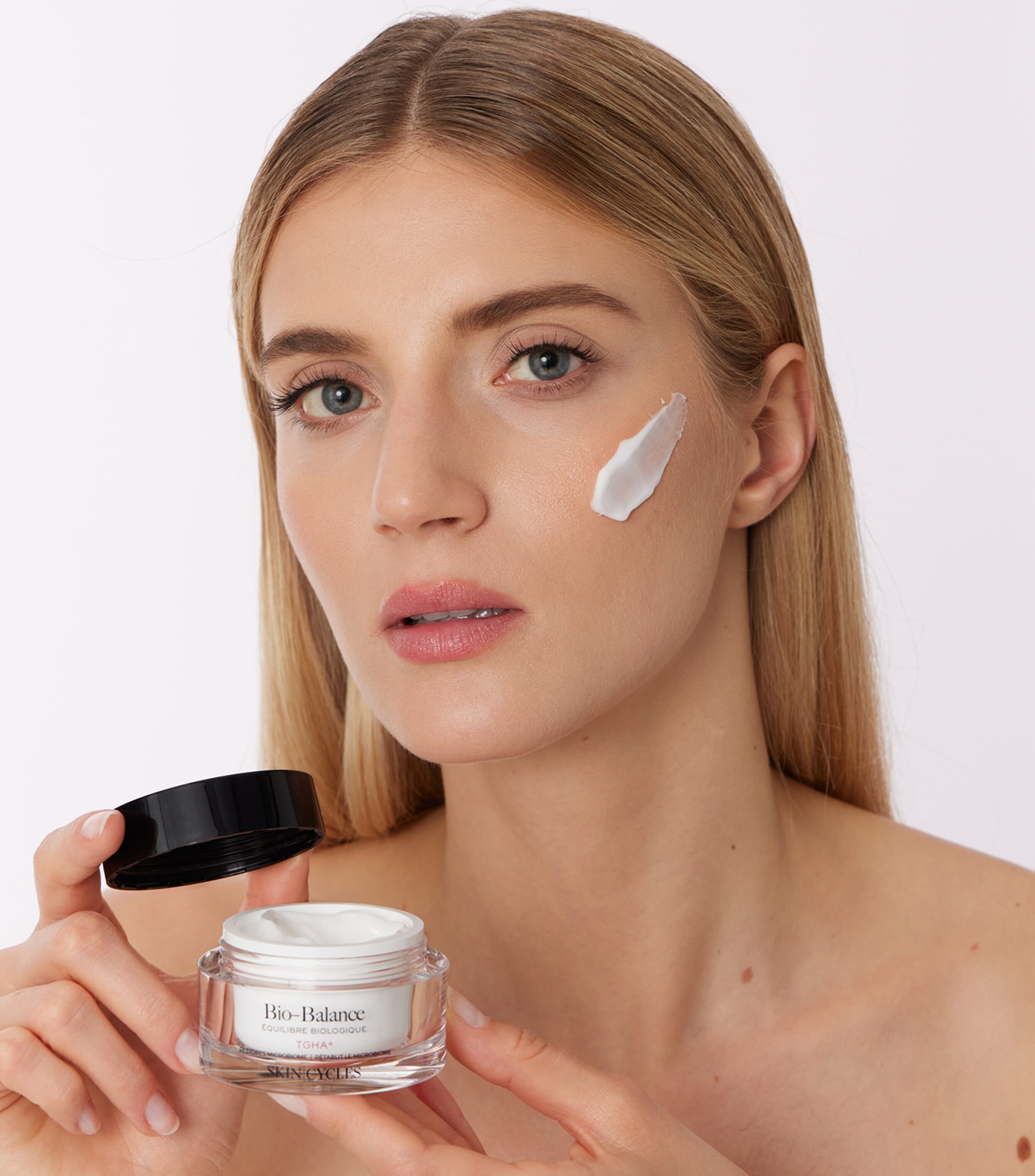 Bio-Balance Moisturiser (50ml) NO COLOUR Image 2