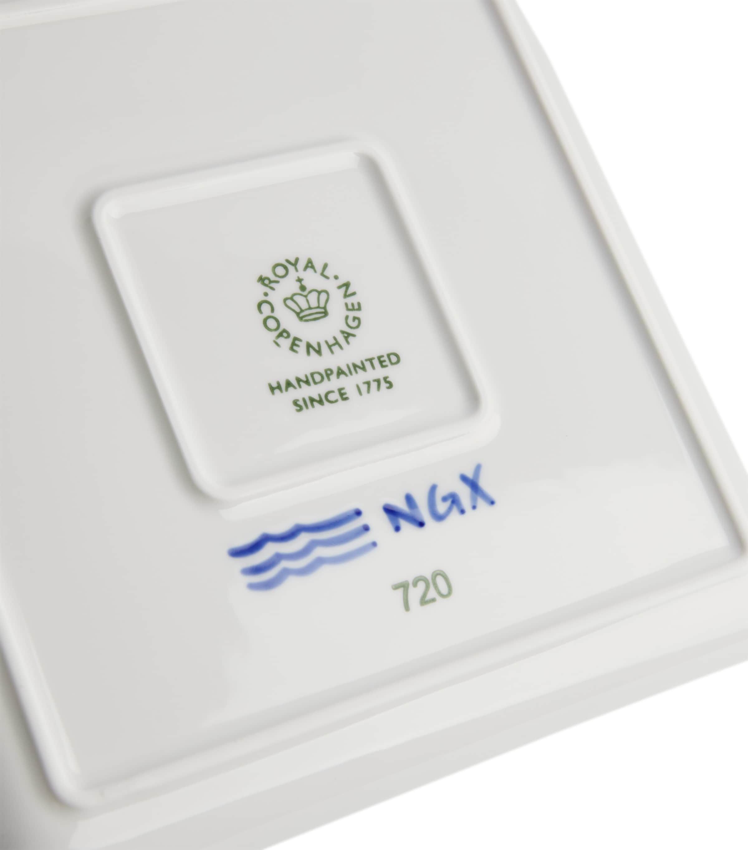 Blue Fluted Mega Square Plate (20cm) BLUE Image 4