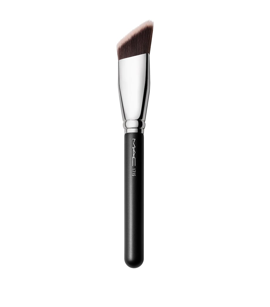 171S Smooth-Edge All Over Face Brush NO COLOUR Image 1