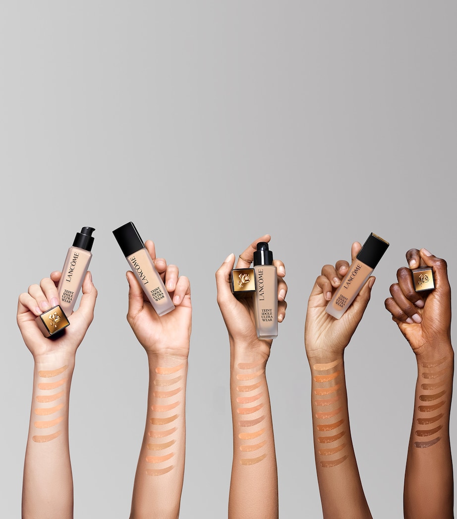 Teint Idole Ultra Wear Foundation 235N Image 4