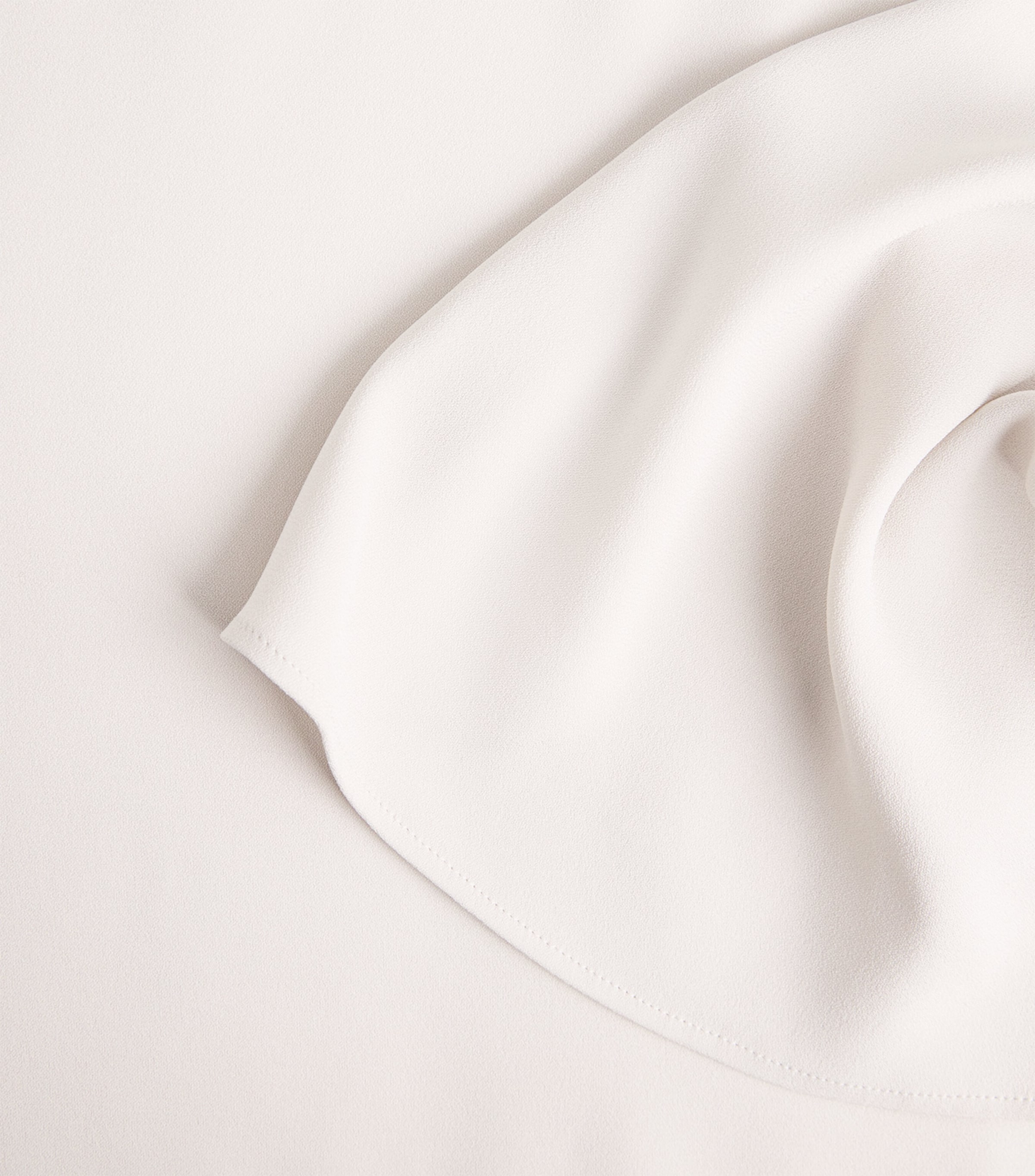 Draped-Sleeve Blouse N23 Image 5