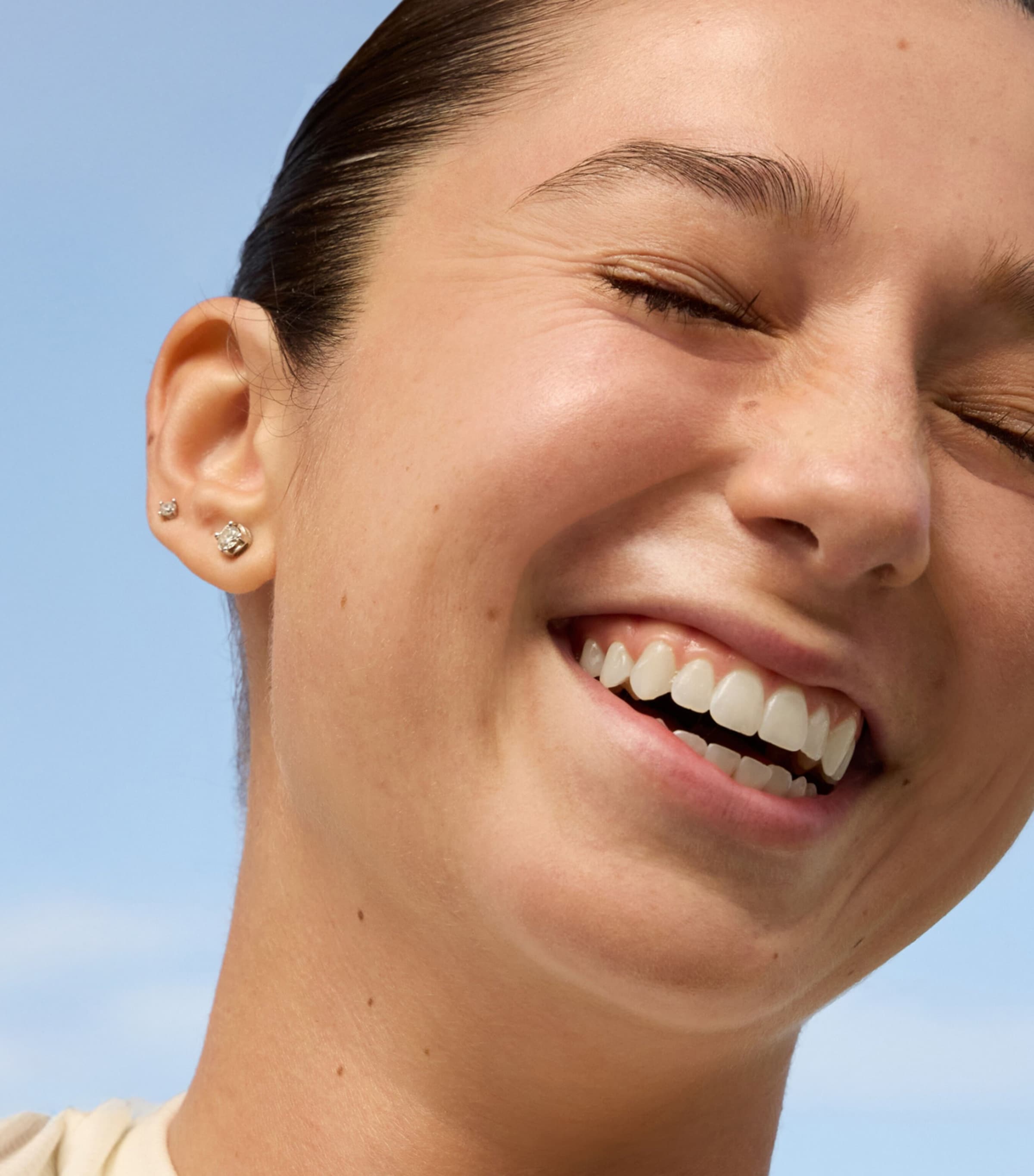 Superactive Moisturizer SPF 40: Mattifying Oil + Pore Control (50ml) NO COLOUR Image 5