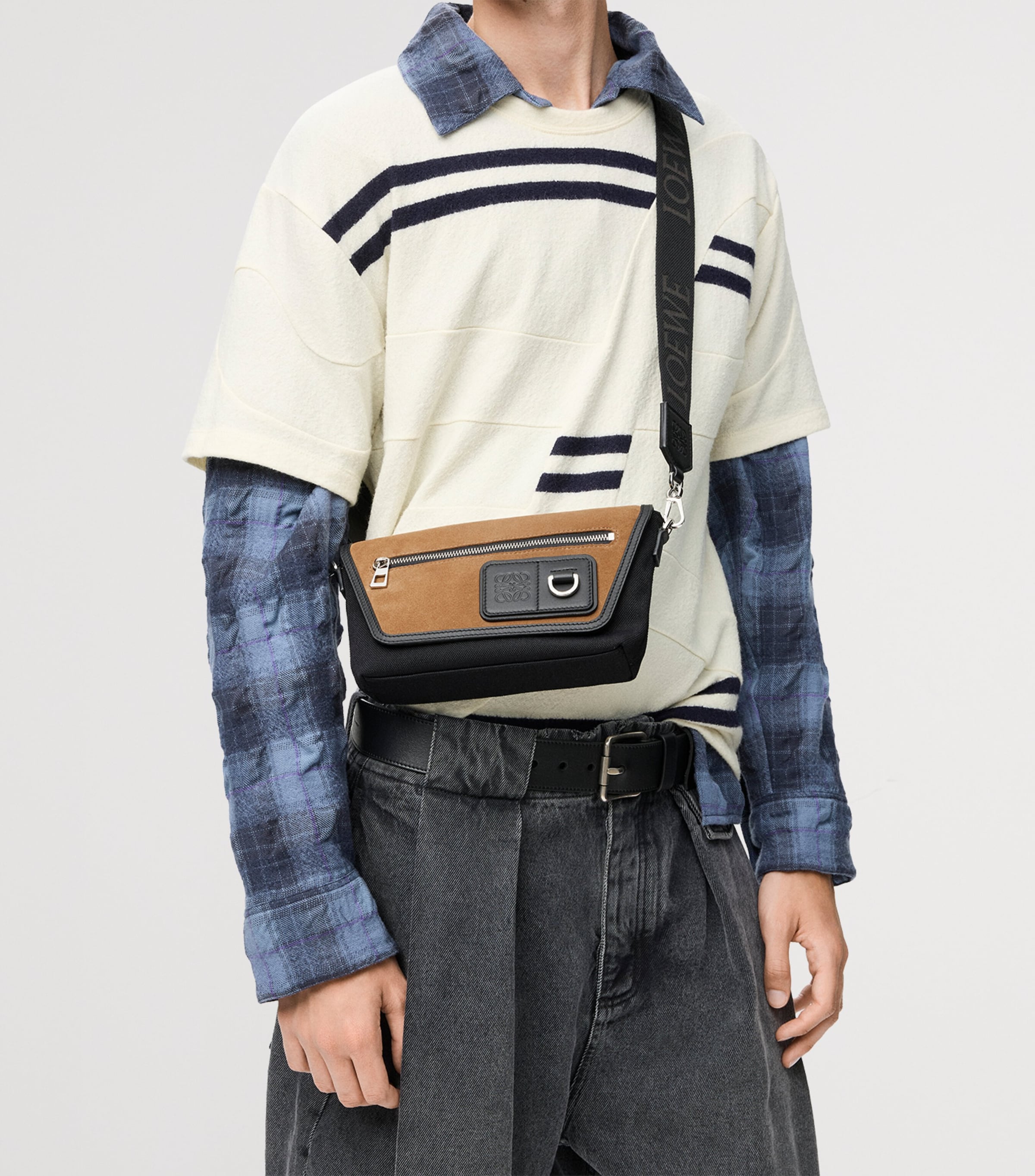 Mini Flex Messenger Bag BLACK/DARK GOLD Image 8