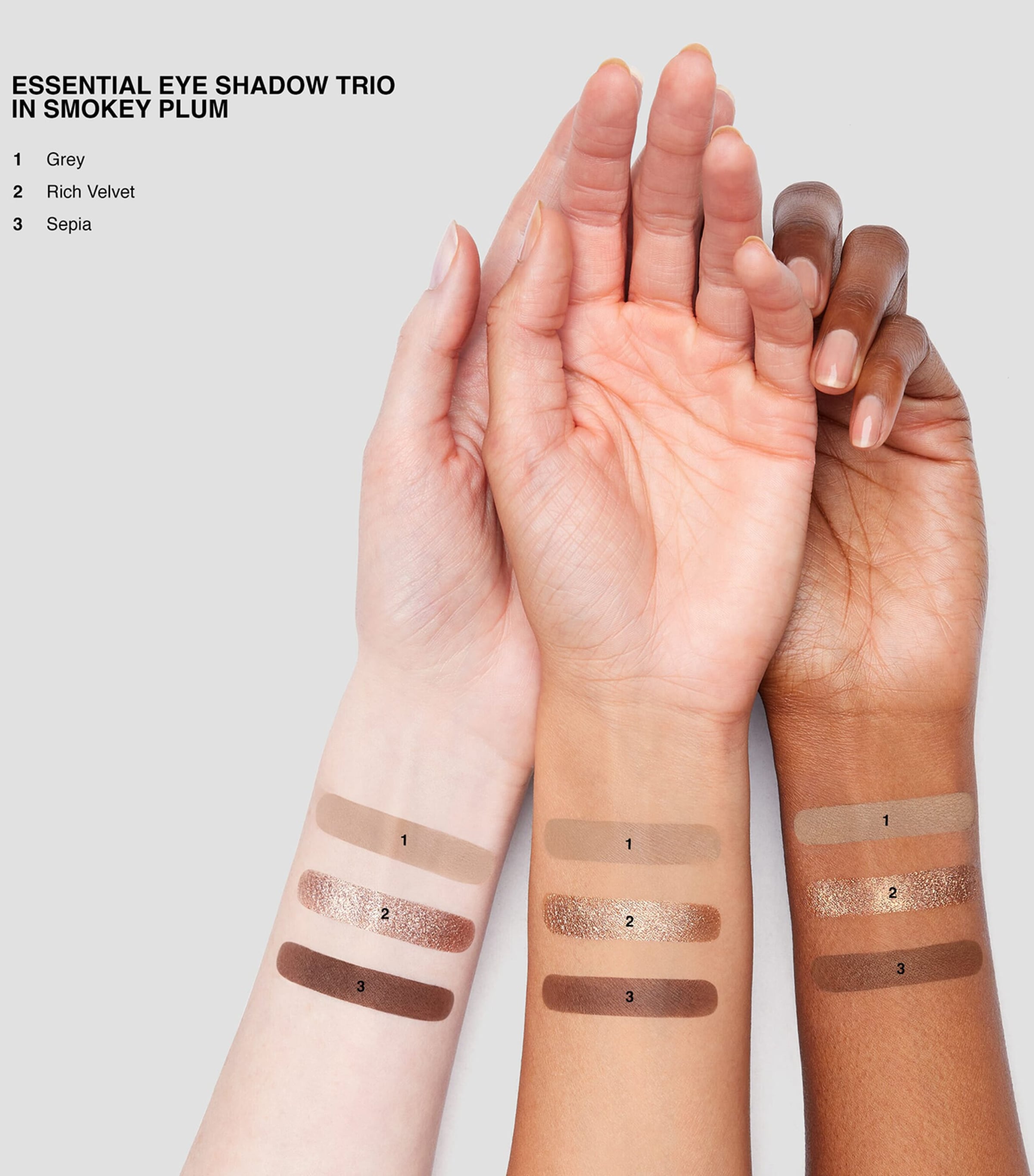 Essential Eyeshadow Trio SMOKEY PLUM Image 4