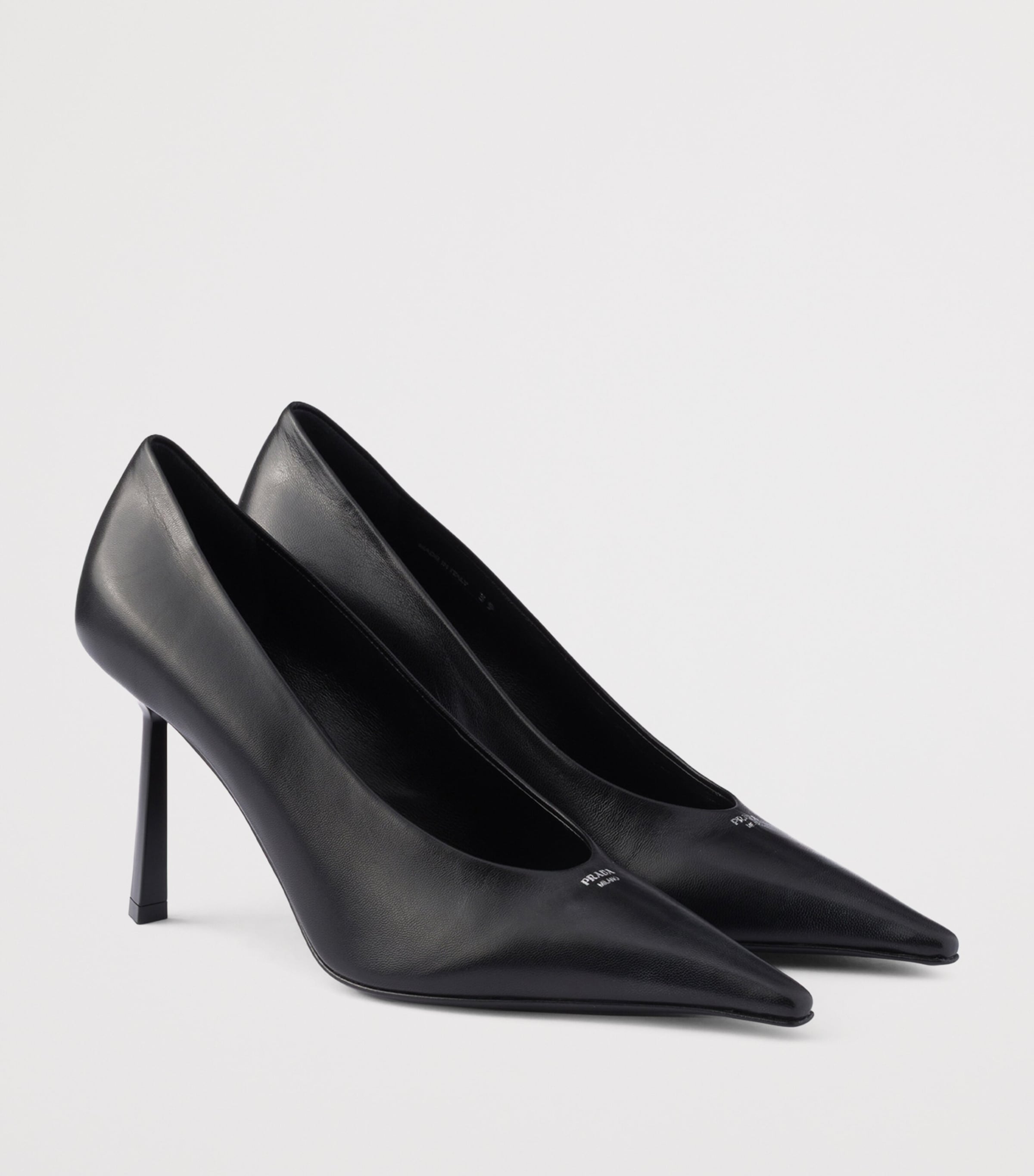 Prada Leather Logo Pointed Pumps 90 Black Image 2