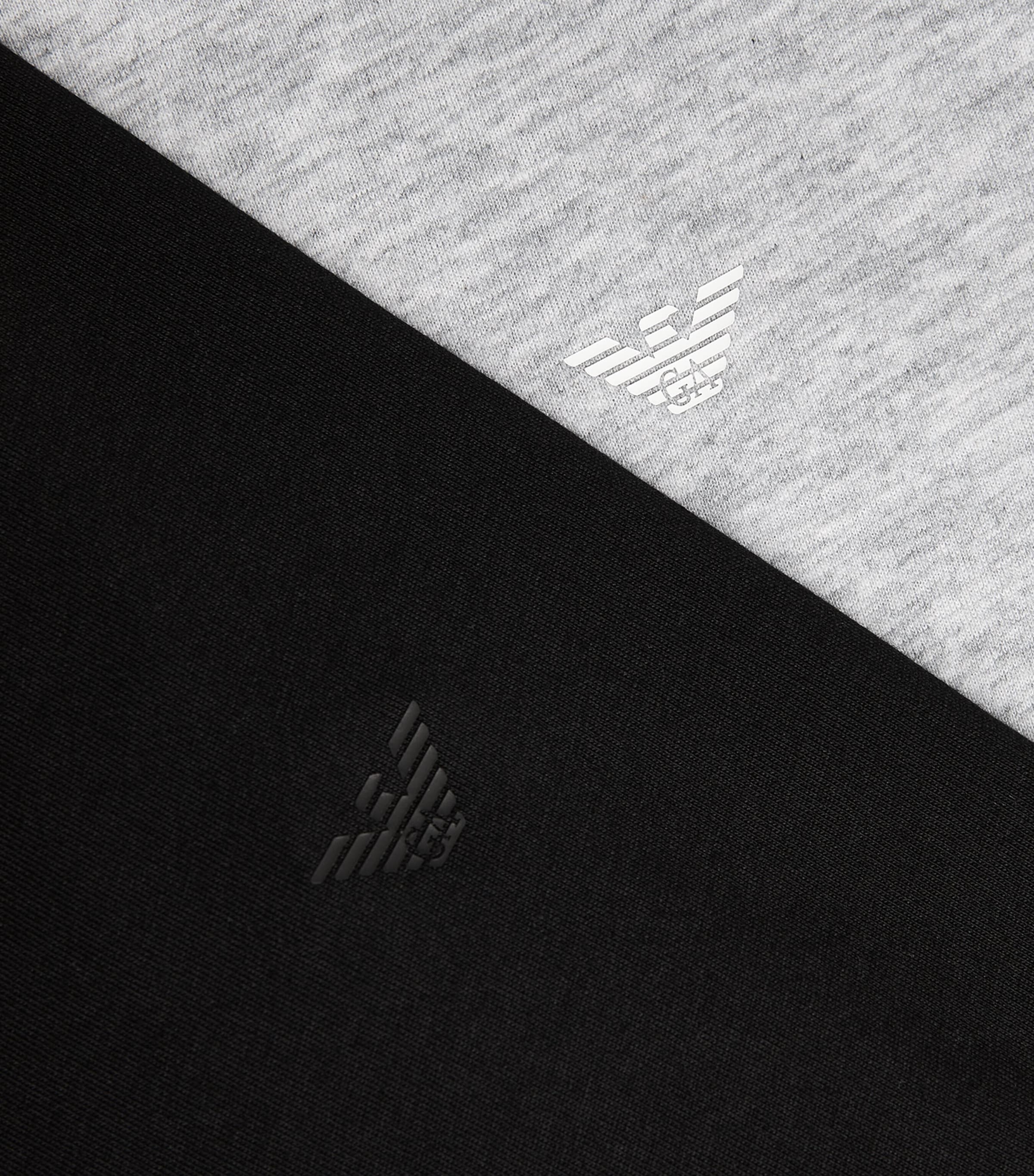 Cotton V-Neck Eagle T-Shirt 97120 BLK/GREY Image 4