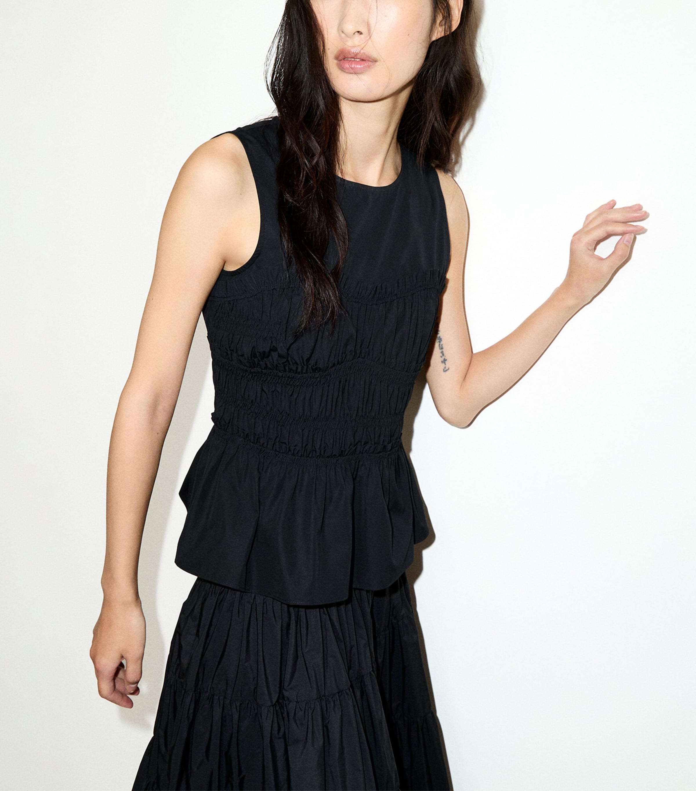 MAX&Co. Womens Shirred Sleeveless Top Black Image 2