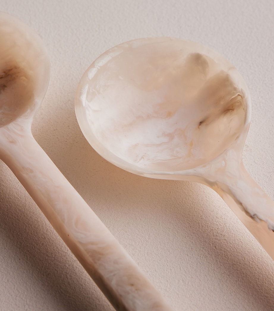 Soho Home Resin Henrietta Salad Spoon Set White Image 4