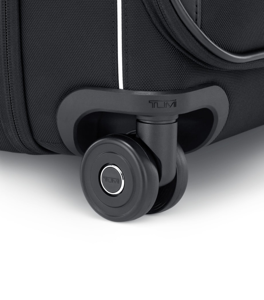 Tumi Medium Arrivé Check-In Suitcase (66cm) Black Image 10