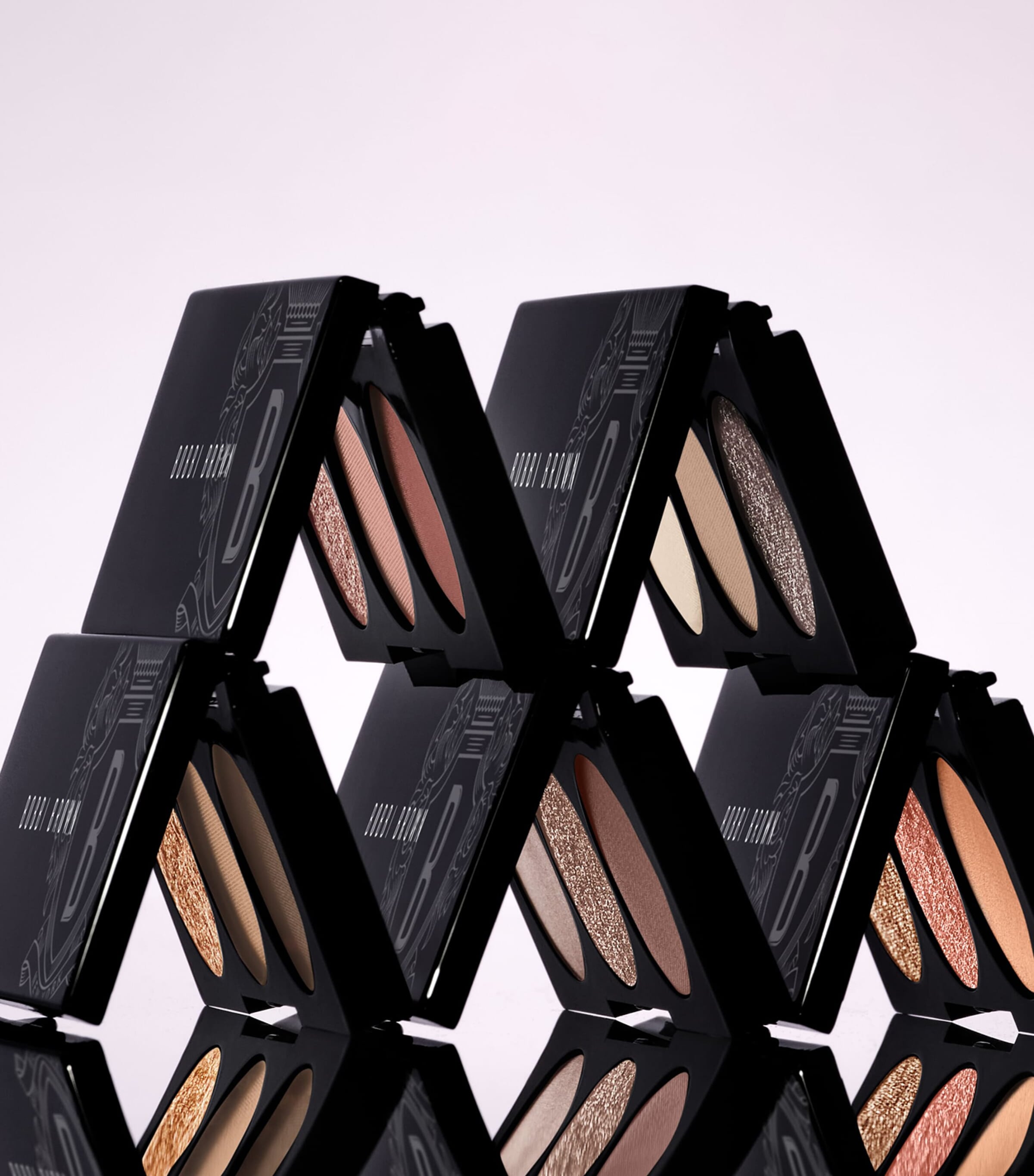 Essential Eyeshadow Trio SOFT CORAL Image 5