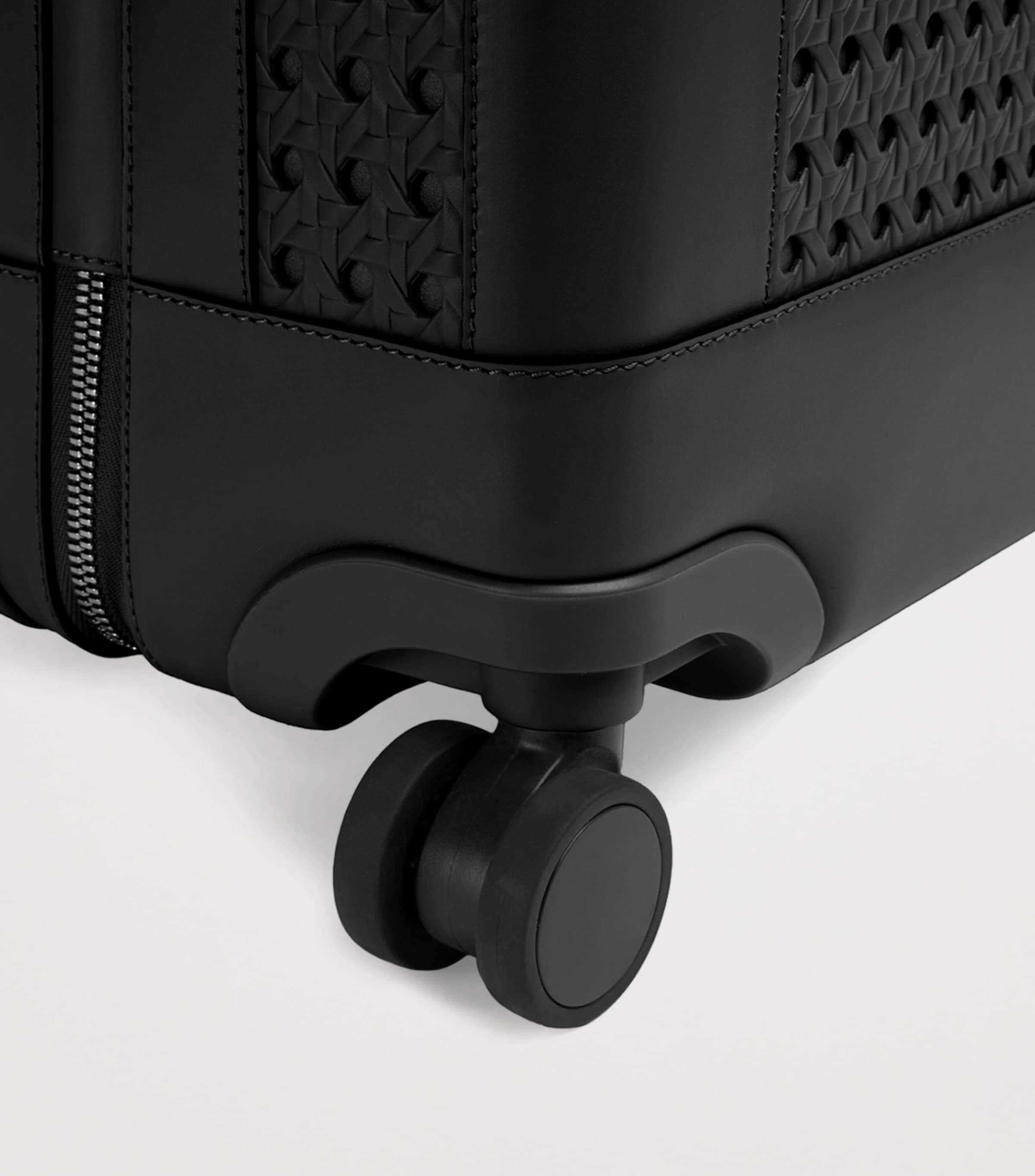 Leather Carry-On Suitcase (55cm) BLACK Image 8