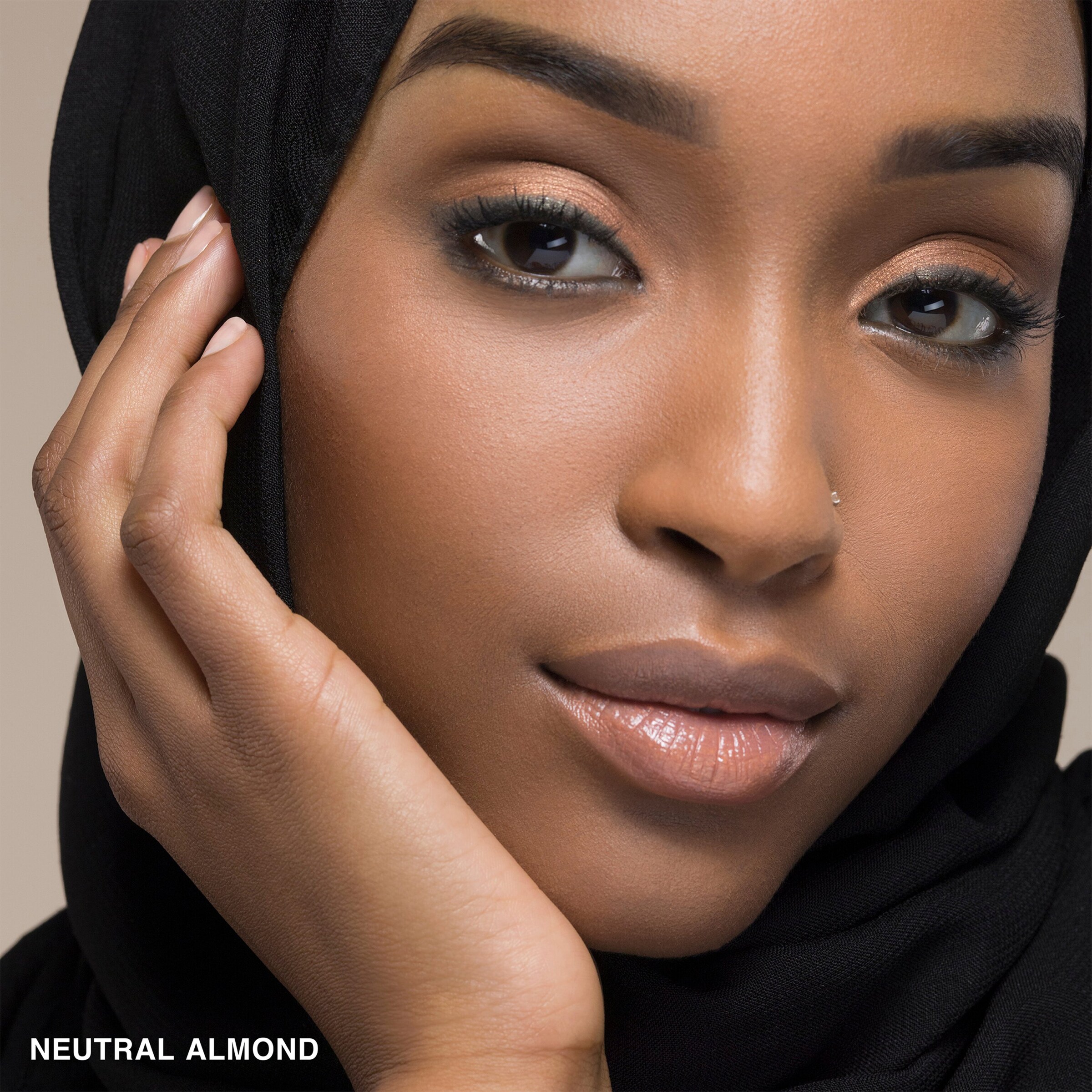 Bobbi Brown Skin Long-Wear Weightless Foundation SPF 15 Neutral Almond Image 8