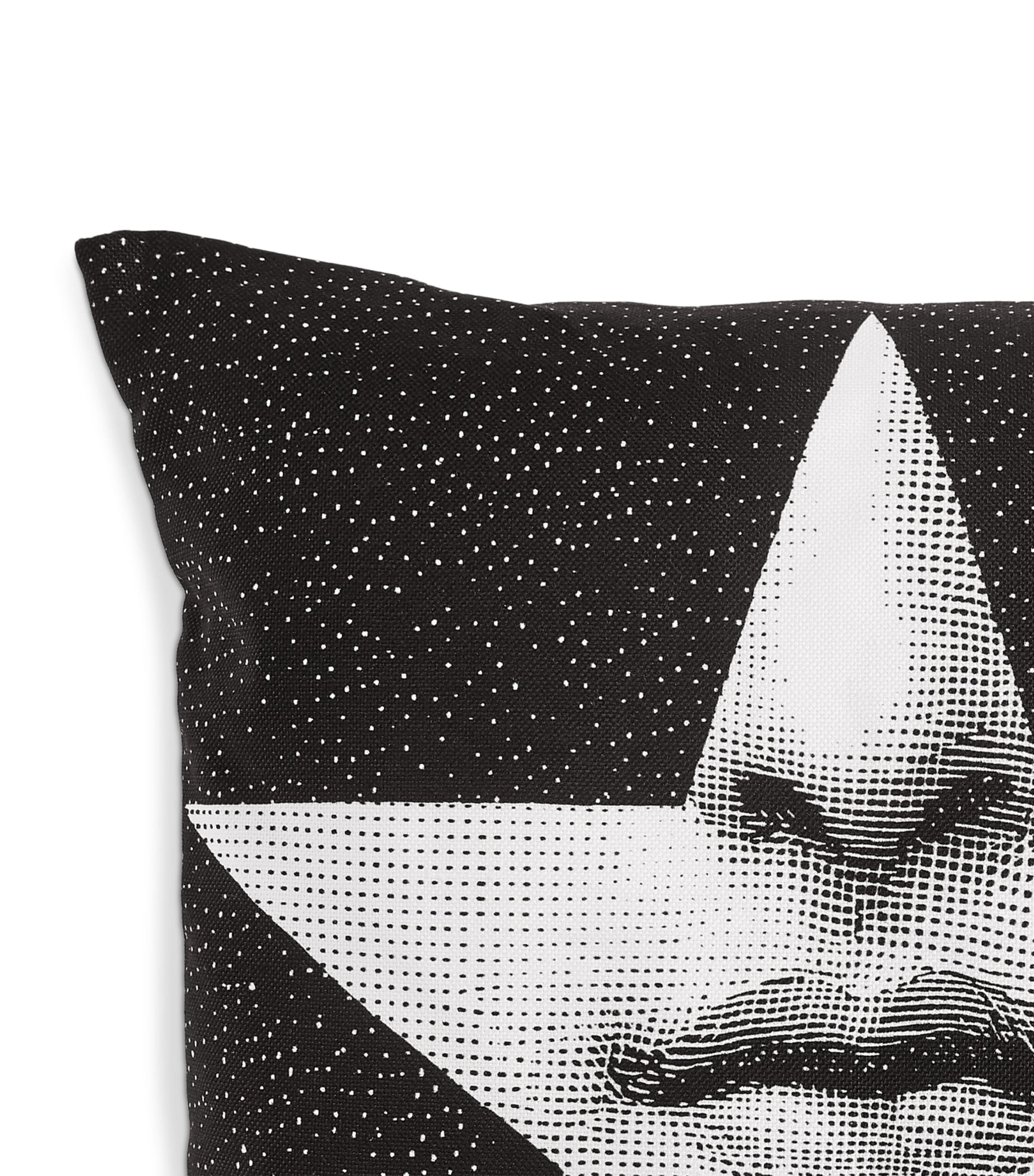 Tema e Variazioni No. 399 Cushion (40cm x 40cm) MULTI Image 3