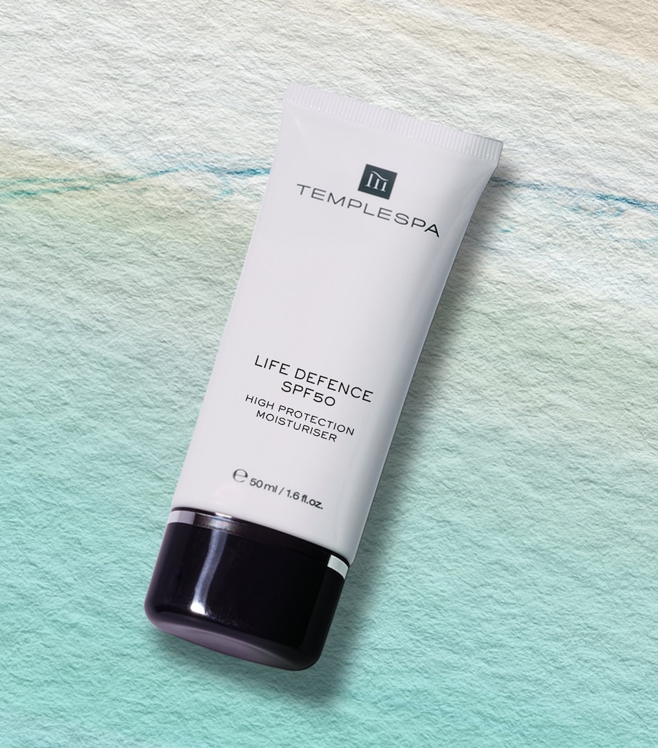 Life Defence SPF 50 (50ml) NO COLOUR Image 4