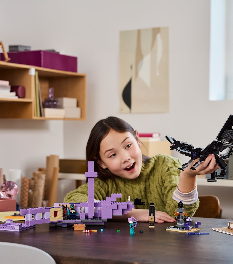 Lego Minecraft The Ender Dragon and End Ship 21264 Image 5