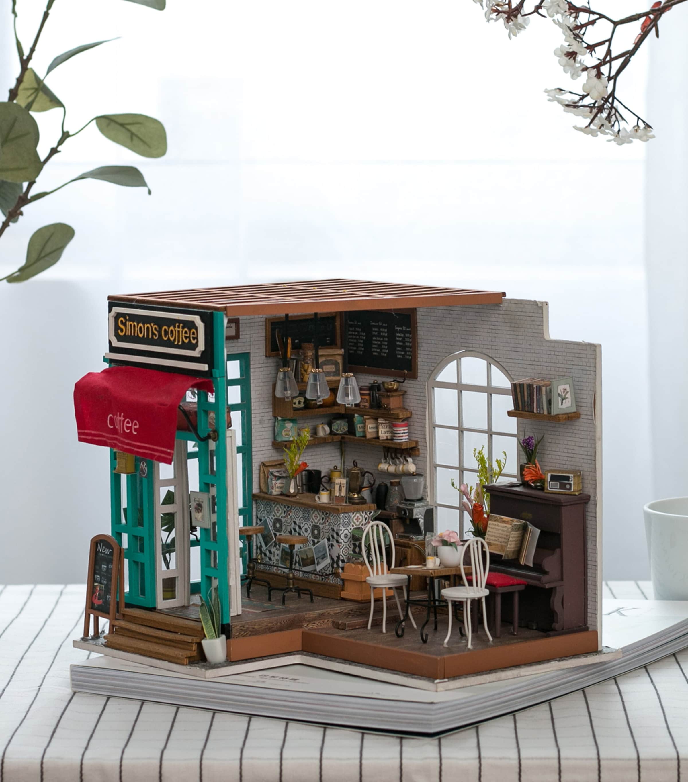 Simon’s Coffee Shop Buildable Kit MULTI Image 2