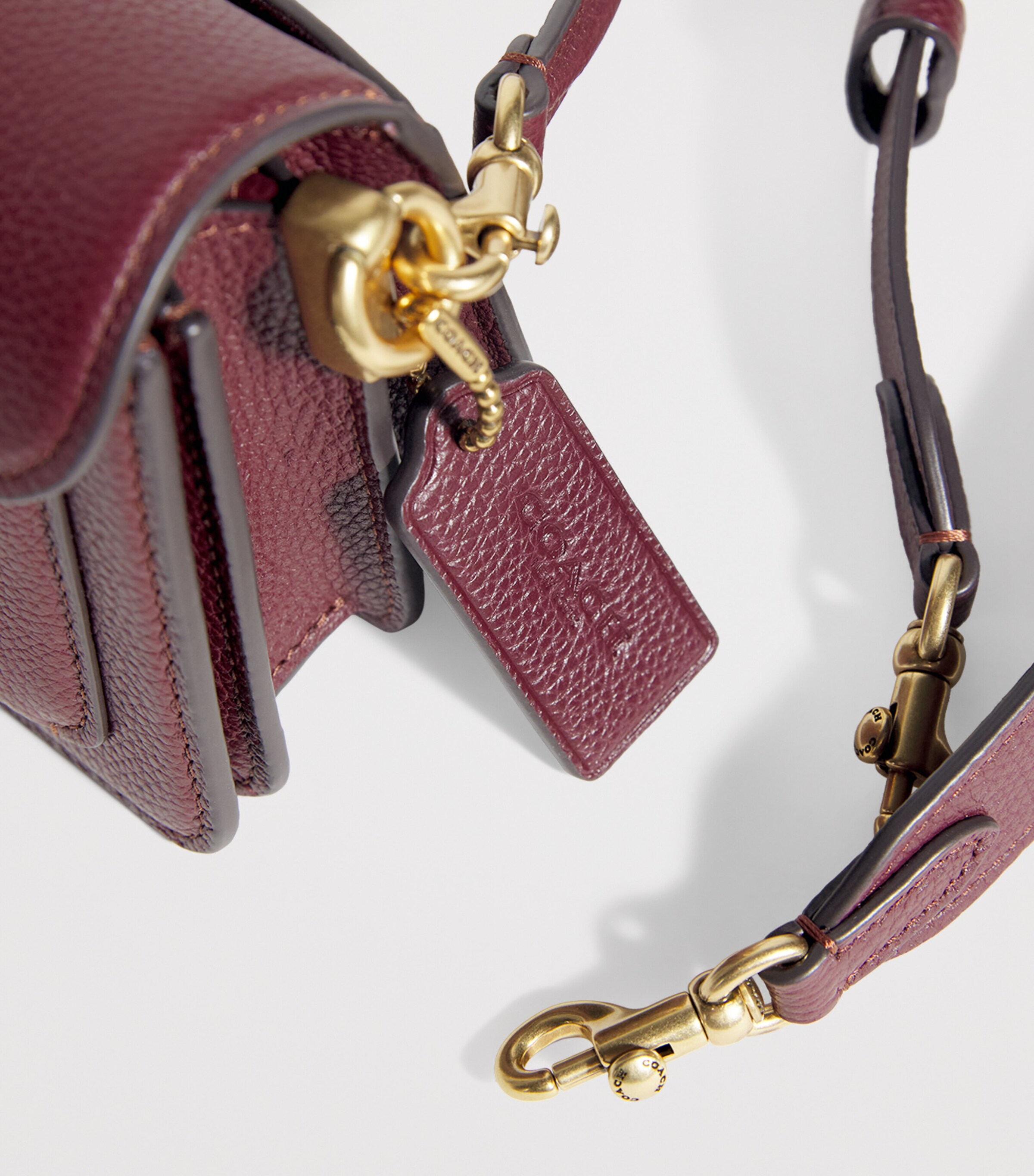 Coach Leather Tabby 20 Shoulder Bag Image 6