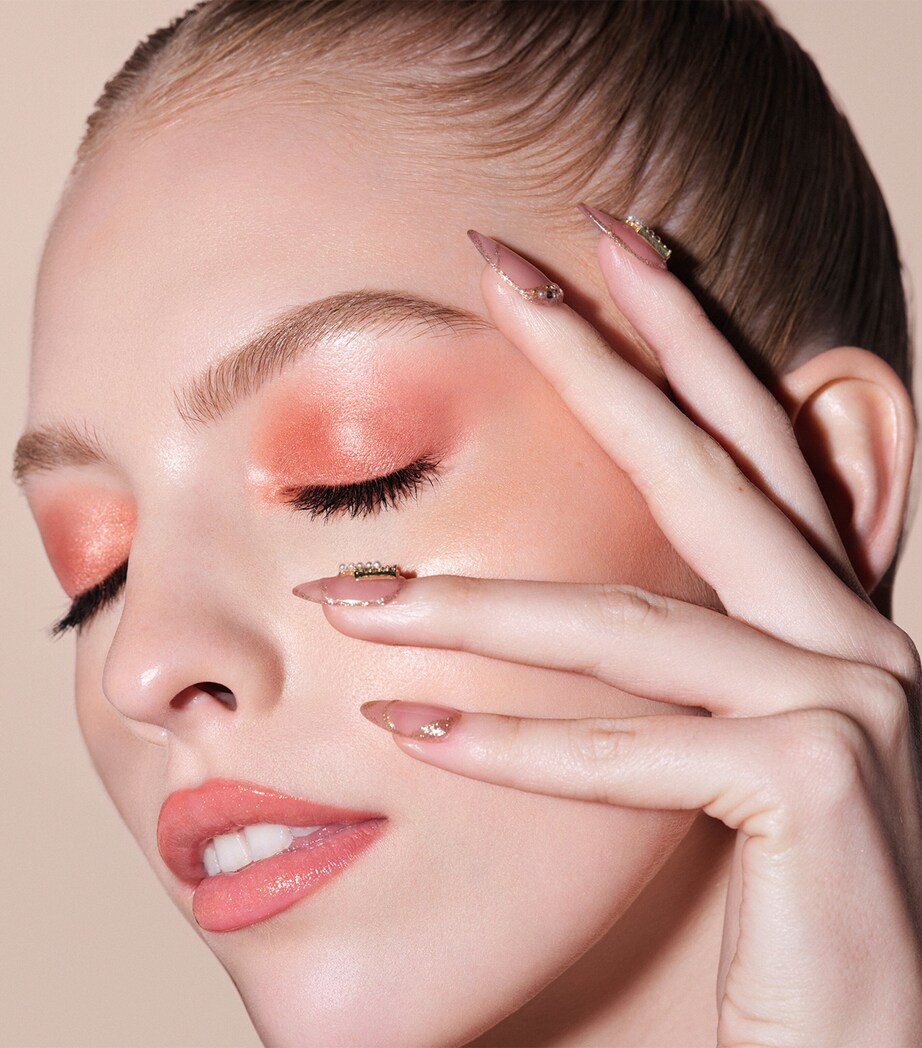 Glam To Go Mini Eyeshadow Palette NO COLOUR Image 8