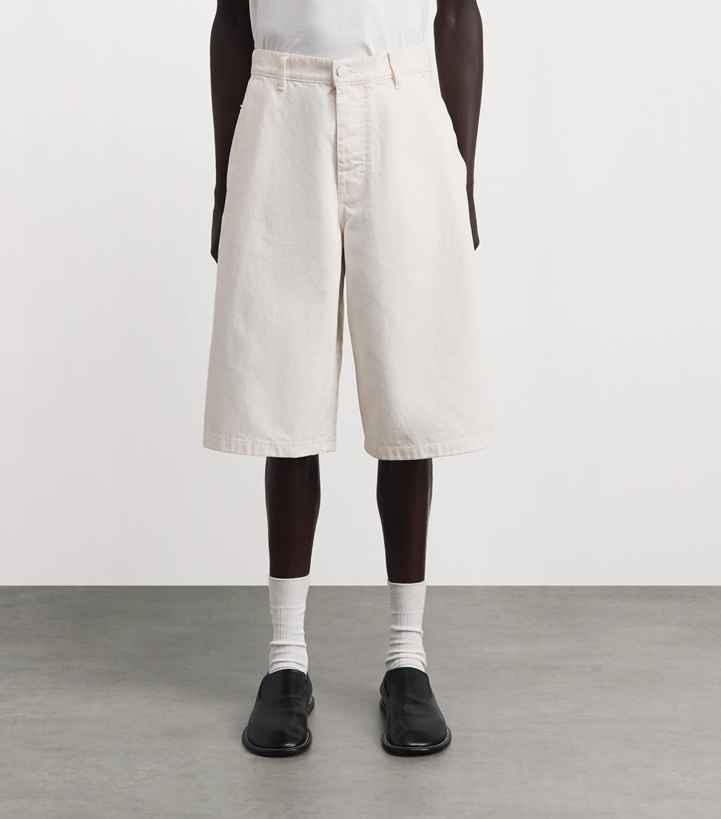 AMI Paris Mens Cotton Oversized Bermuda Shorts Blanc Creme Image 4