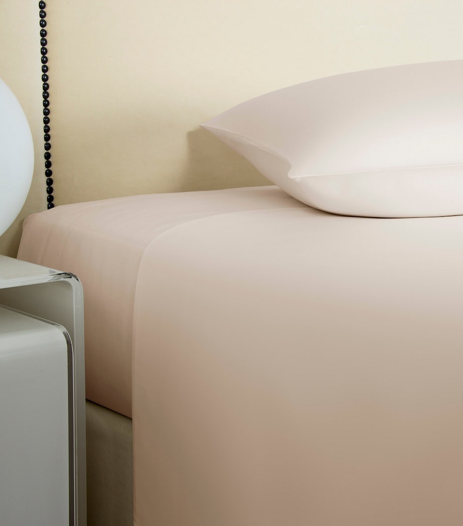 Frette Cotton Poplin Super King Flat Sheet (270cm x 320cm) Savage Beige Image 2