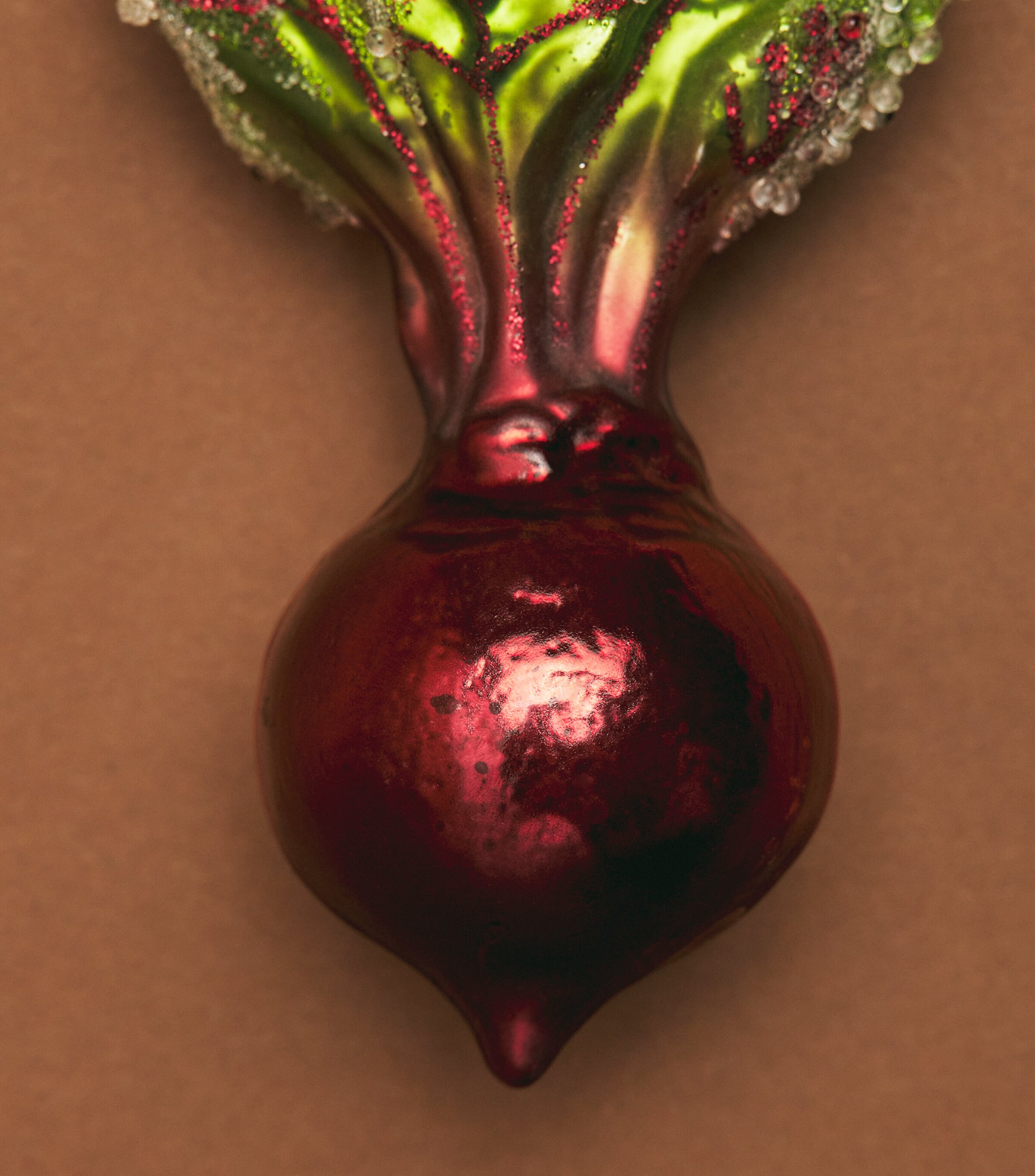 Harrods Beetroot Tree Decoration Image 2