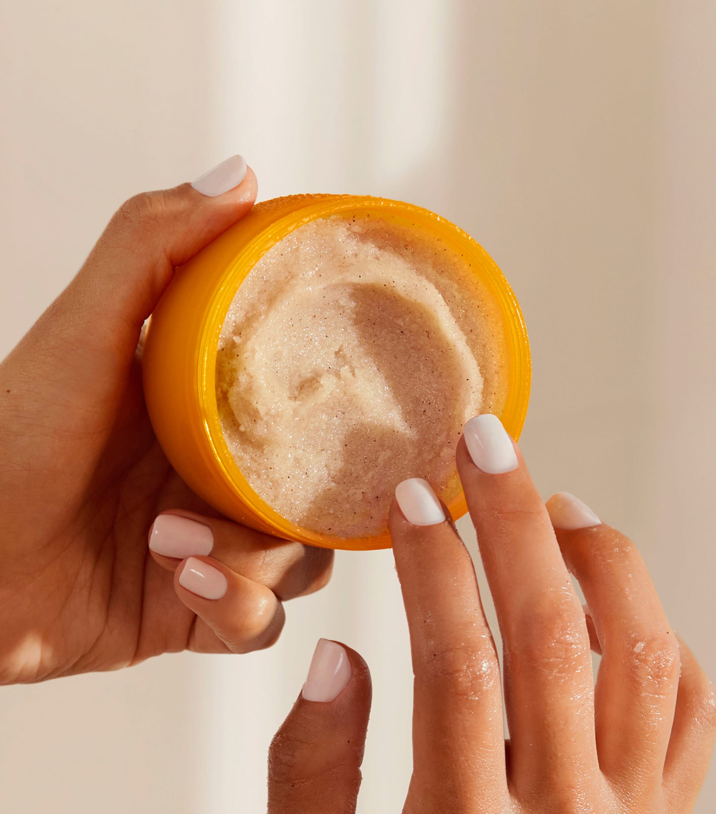 Bum Bum Body Scrub (220g) NO COLOUR Image 6