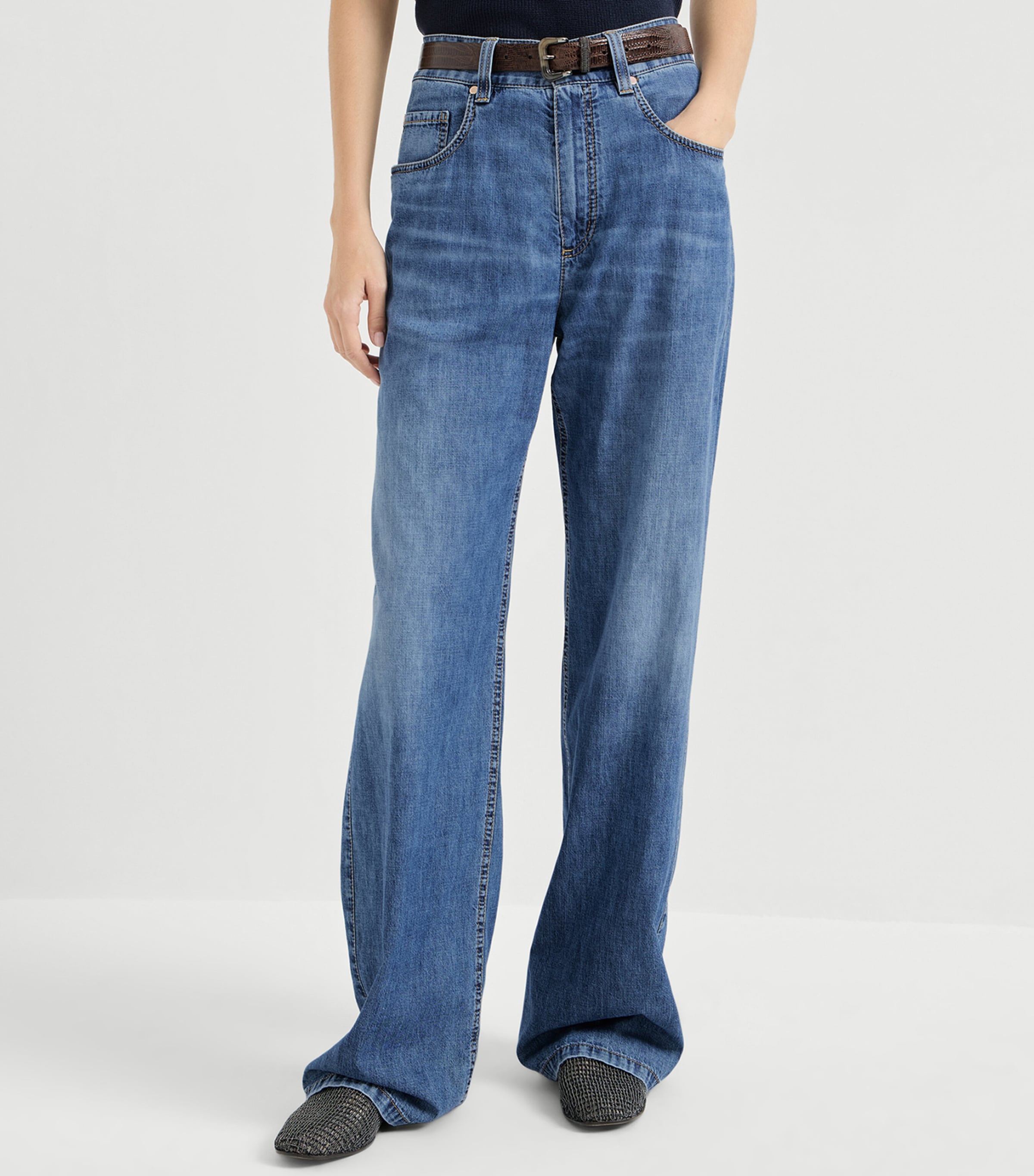 Brunello Cucinelli Womens Contemporary Loose Jeans Image 4