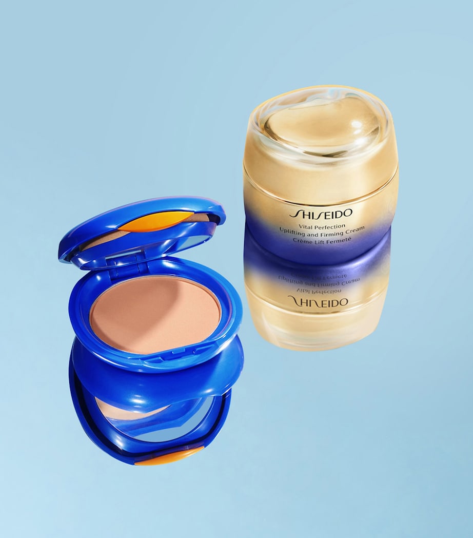 UV Protective Compact Foundation SPF 30 DI Image 7
